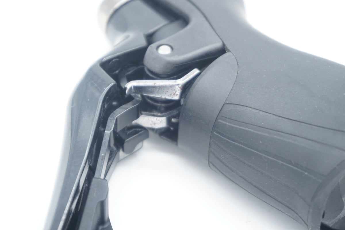 SHIMANO 「シマノ」 ULTEGRA ST-R8000 デュアルコントロールレバー / 滋賀大津店