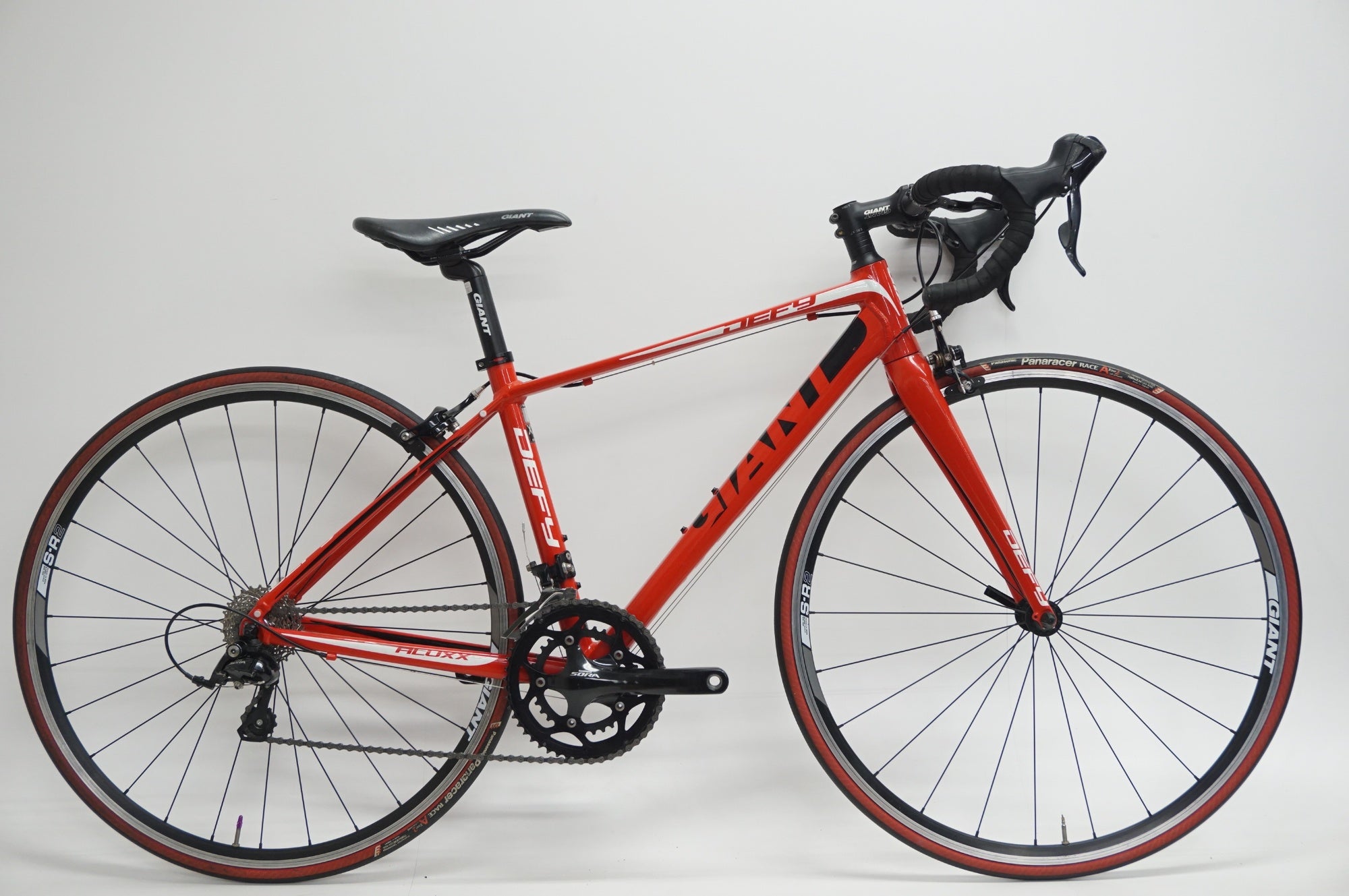 GIANT 「ジャイアント」 DEFY3 2013年モデル ロードバイク / 福岡店