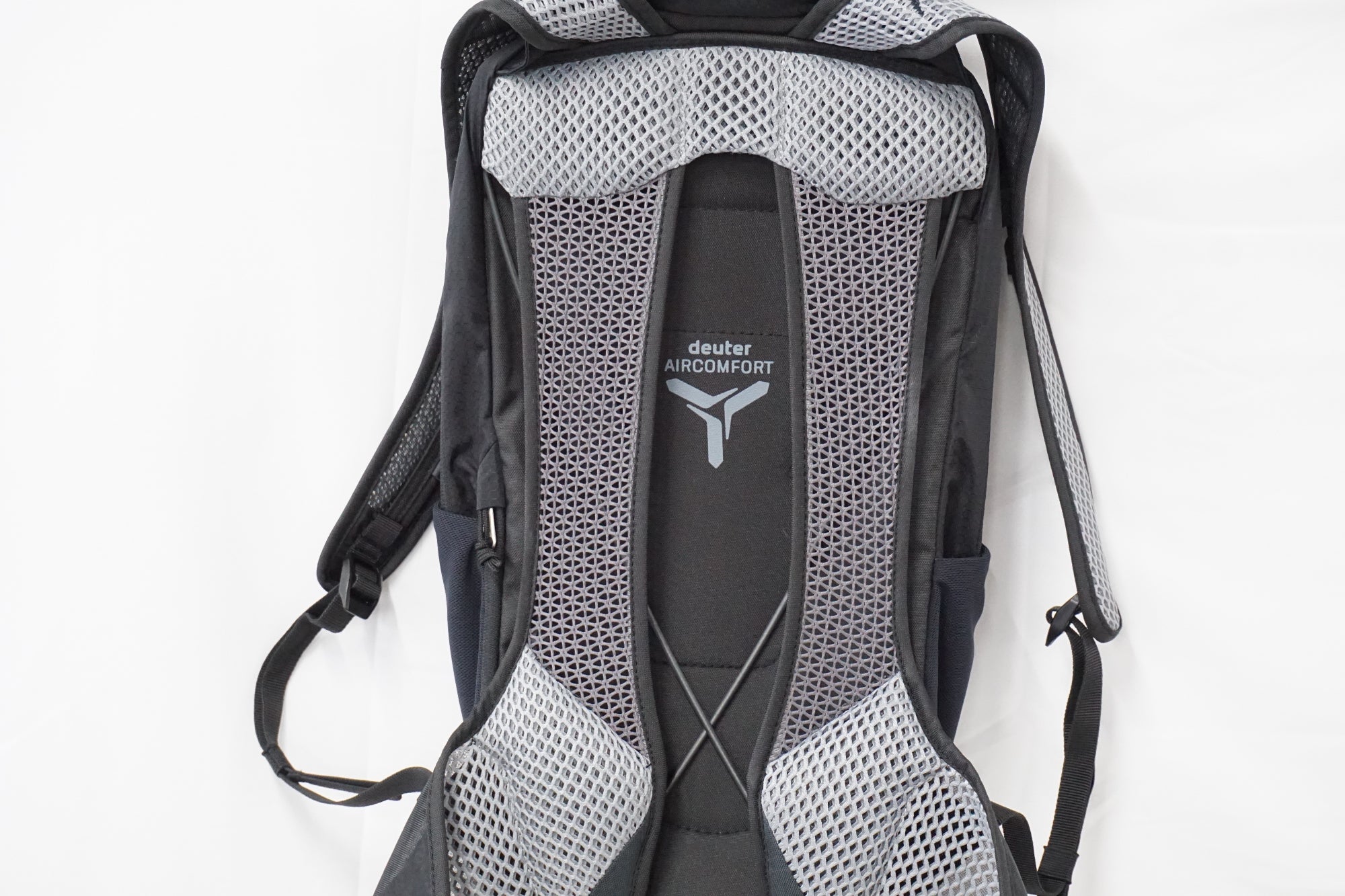 Deuter - deuter ドイター RACE AIR 10リットル 黒 自転車用バックパック Deuter Race air 10(ドイター レース エアー 10）