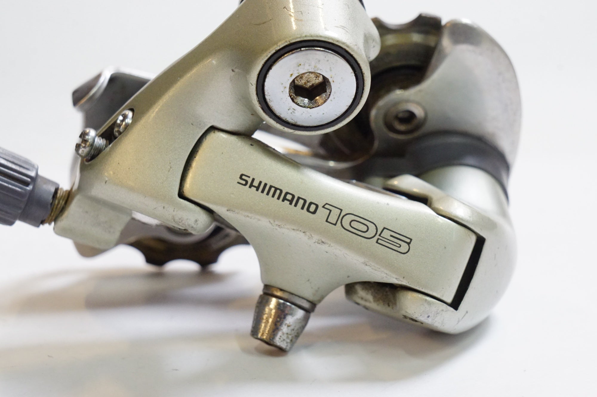 Shimano 105 クランク、ディレイラー、ブレーキ 楽天市場】【SALE】シマノ 新型105 R7150/7170(Di2＆油圧