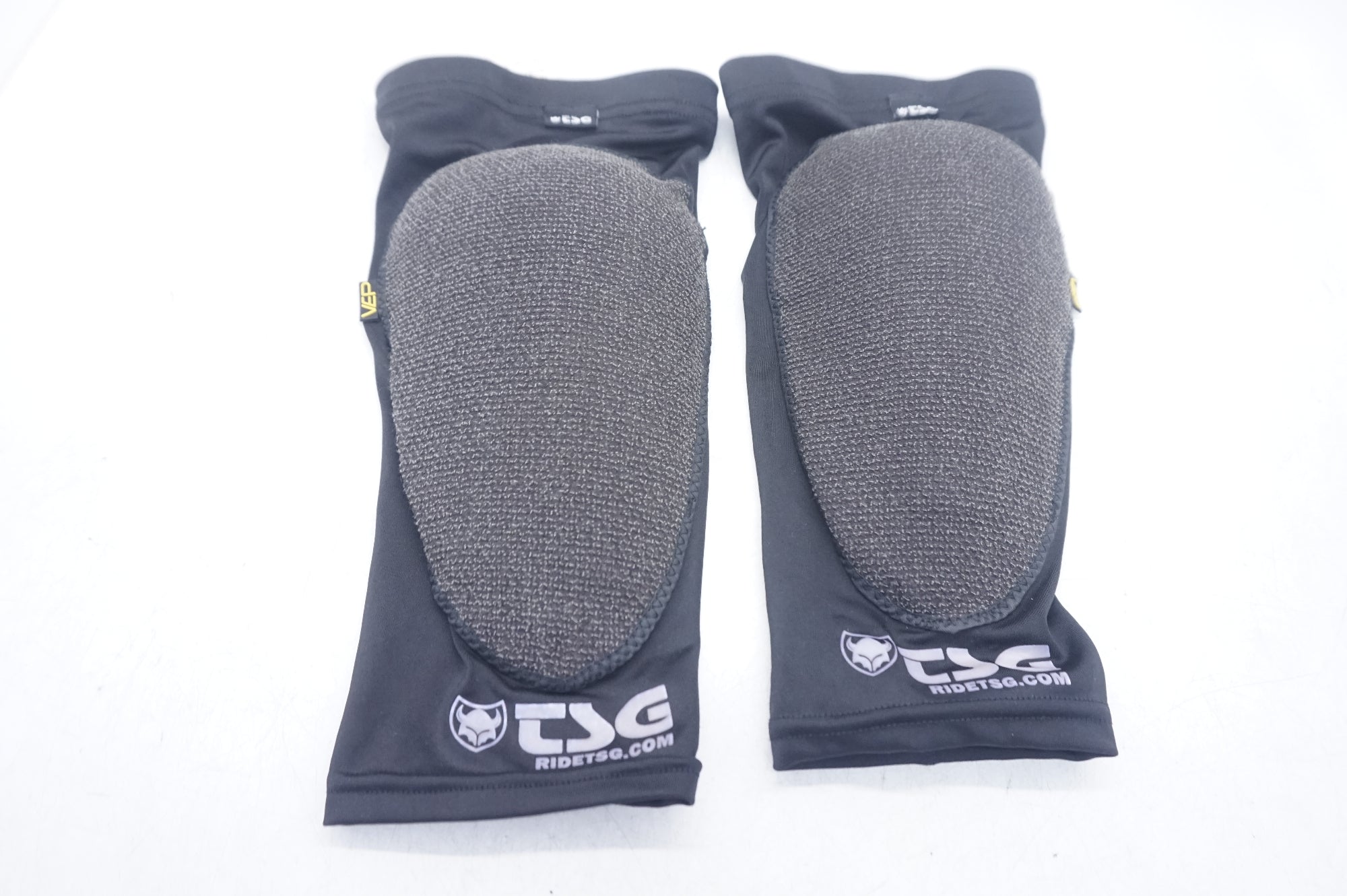 TSG 「ティーエスジー」 KNEE SLEEVE L/XLサイズ ニースリーブ / 大阪門真店