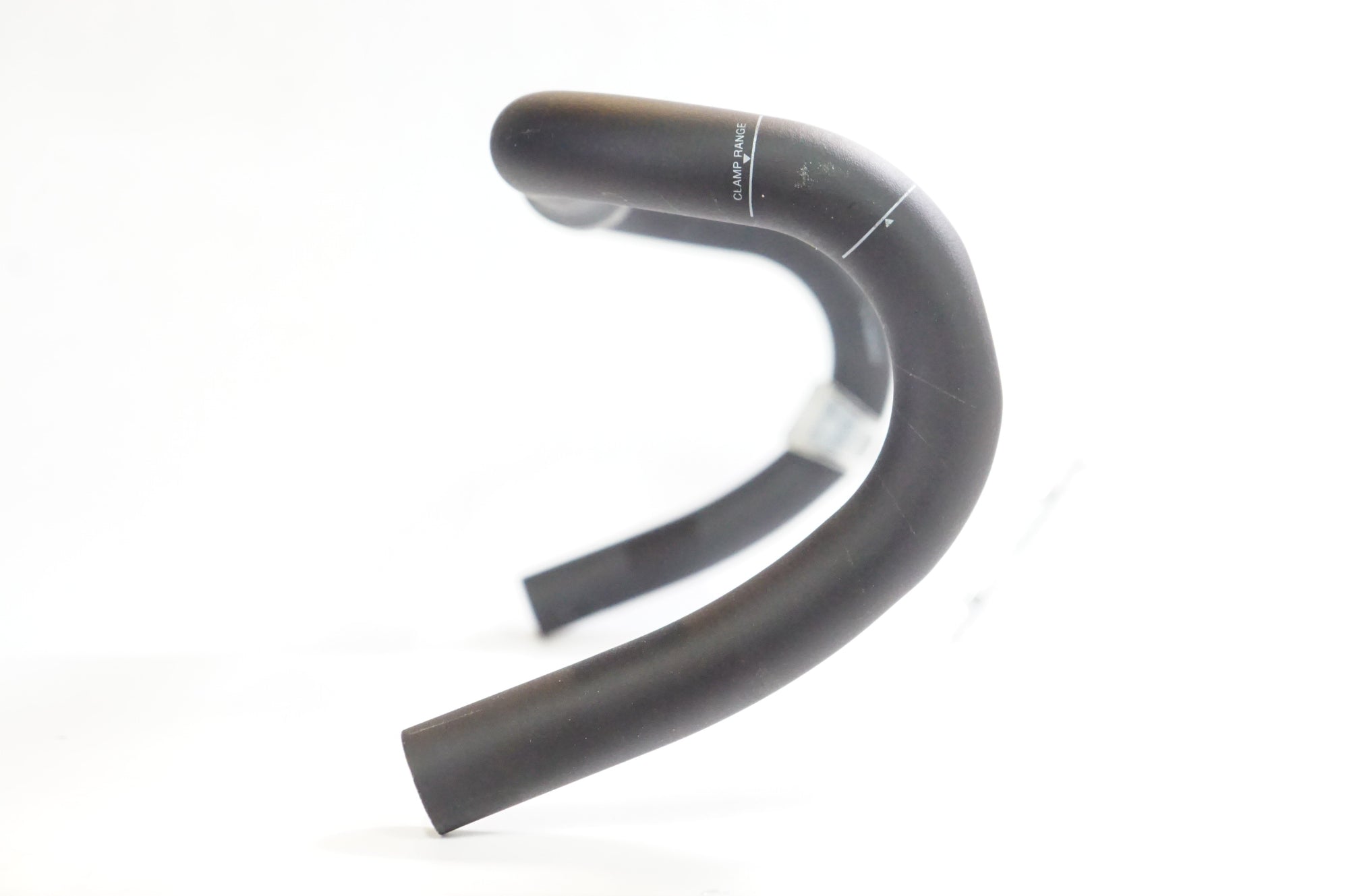 DIXNA 「ディズナ」 J-FIT ARC WAVY DROP φ31.8 400mm ハンドル / 熊谷本店
