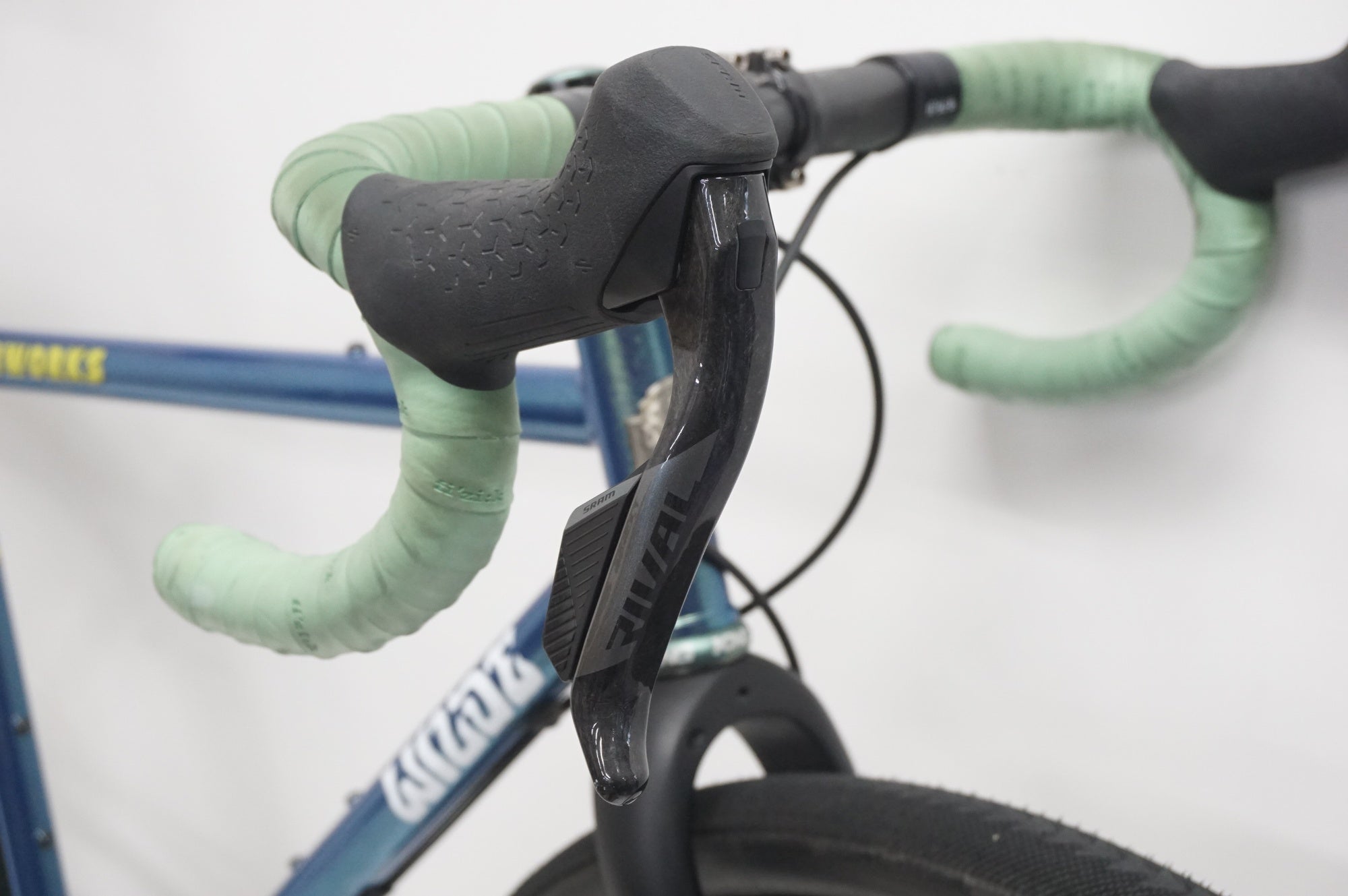 WILDE BICYCLE 「ワイルドバイシクル」 RAMBLER 2025年モデル グラベル