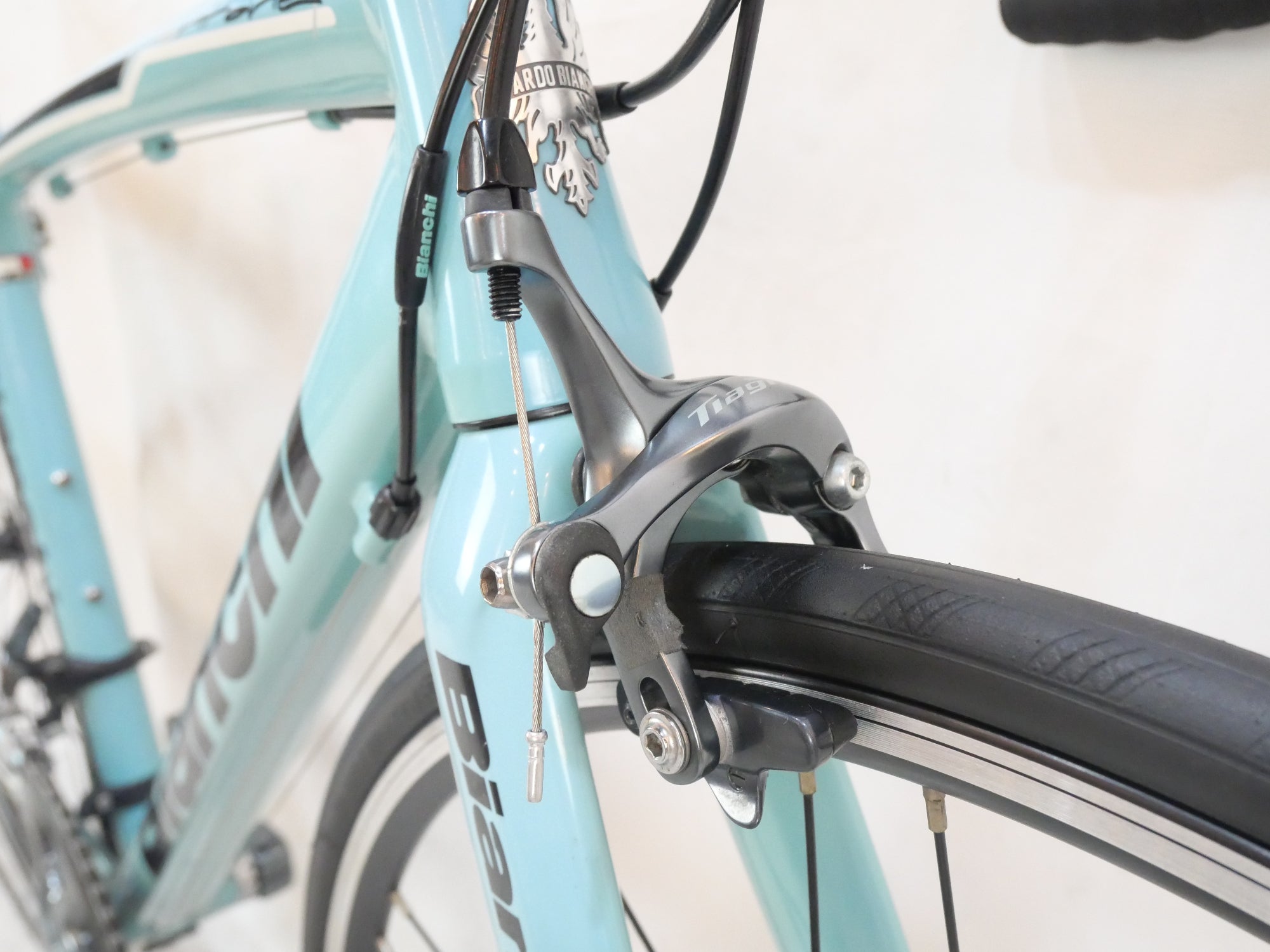 美品　TIAGRA 　BIANCHI VIA NIRONE 7 PRO 2015 Bianchi Via Nirone Tiagra Compact – Specs, Comparisons