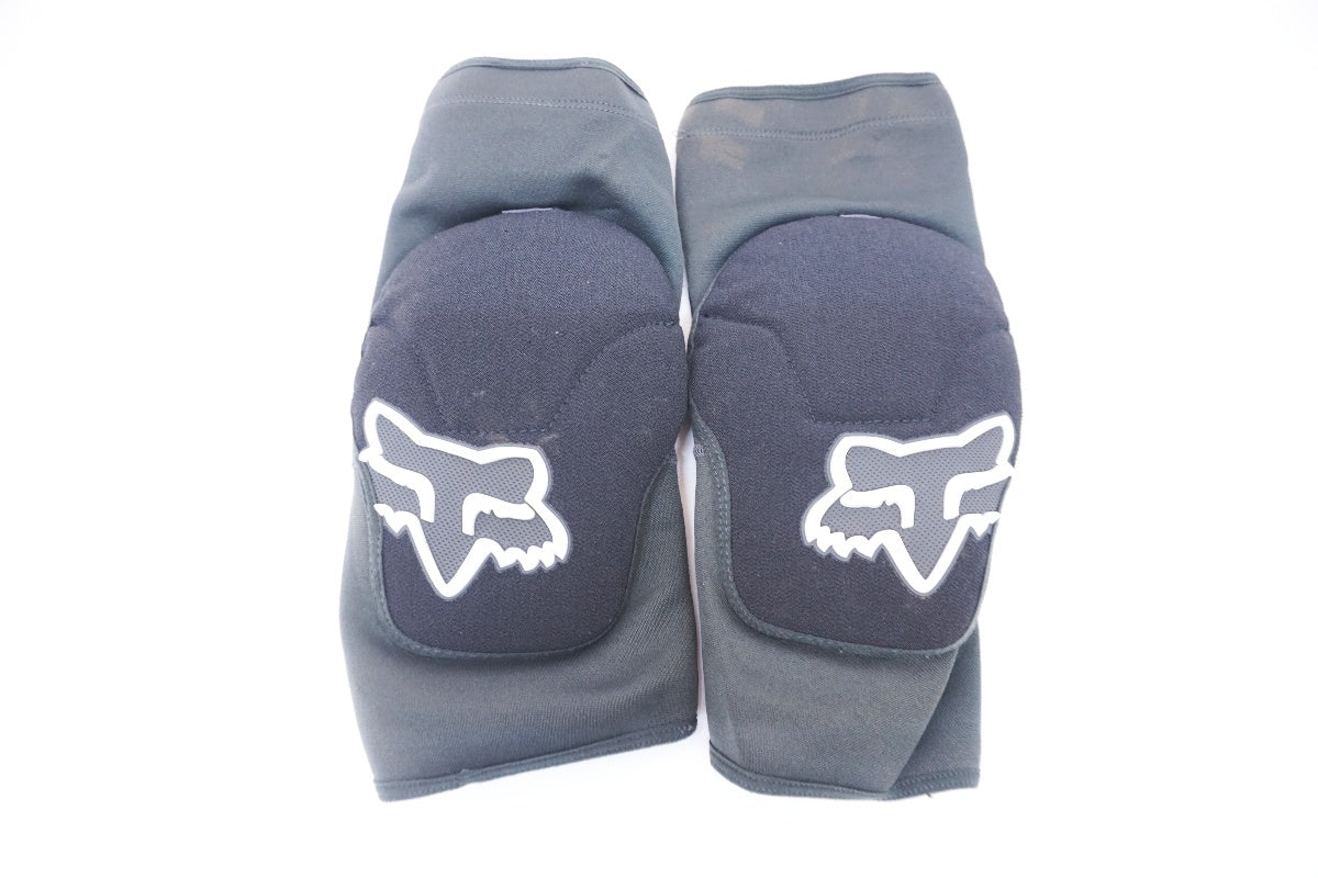 FOX 「フォックス」 MDサイズ ニーパッド / 大阪美原北インター店