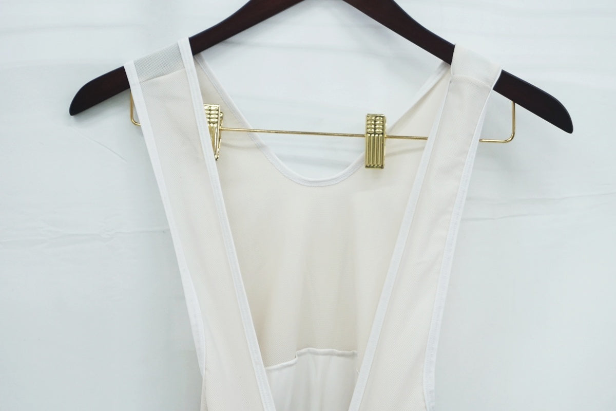 ピセイPISSEI ビブショーツ 新品、未使用 PISSEI 「ピセイ」 Mサイズ ビブショーツ / 大阪美原北インター