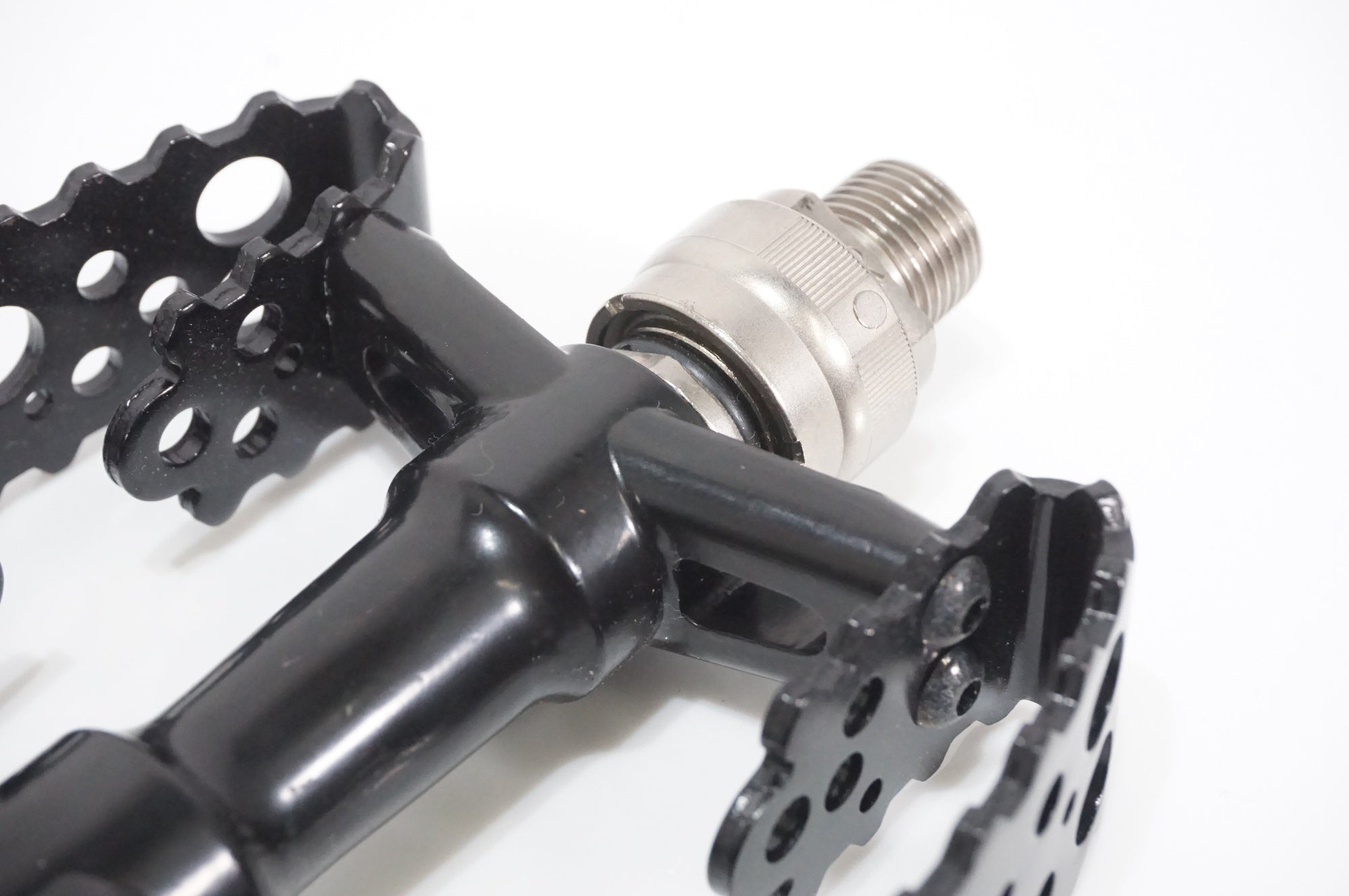 SIMWORKS 「シムワークス」 BUDDLY EZY SUPERIOR ペダル / AKIBA店