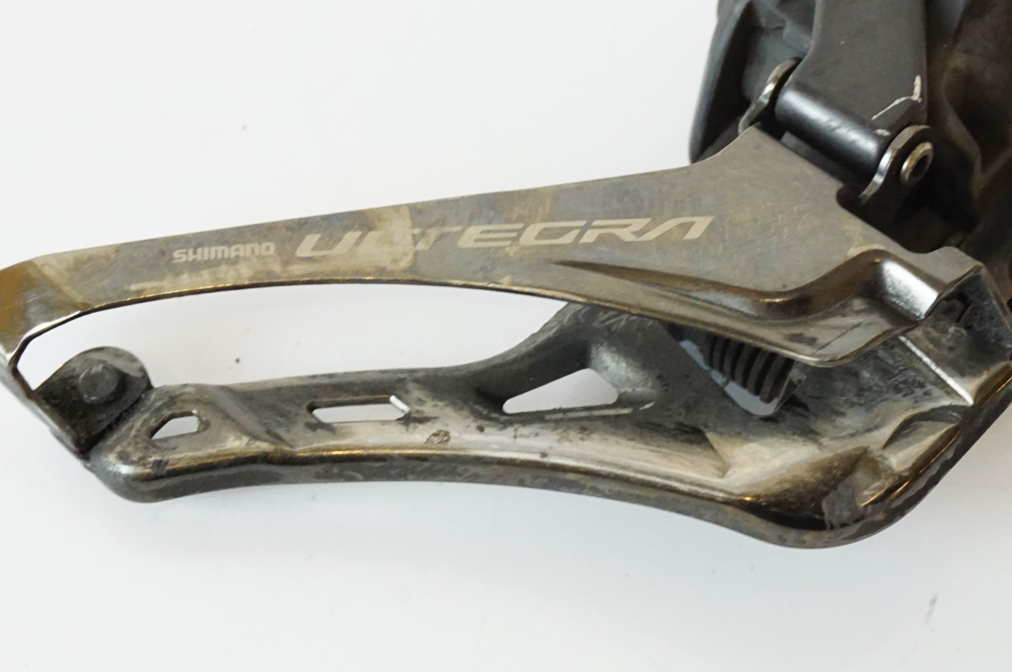 SHIMANO 「シマノ」 ULTEGRA Di2 FD-R8150 フロントディレイラー