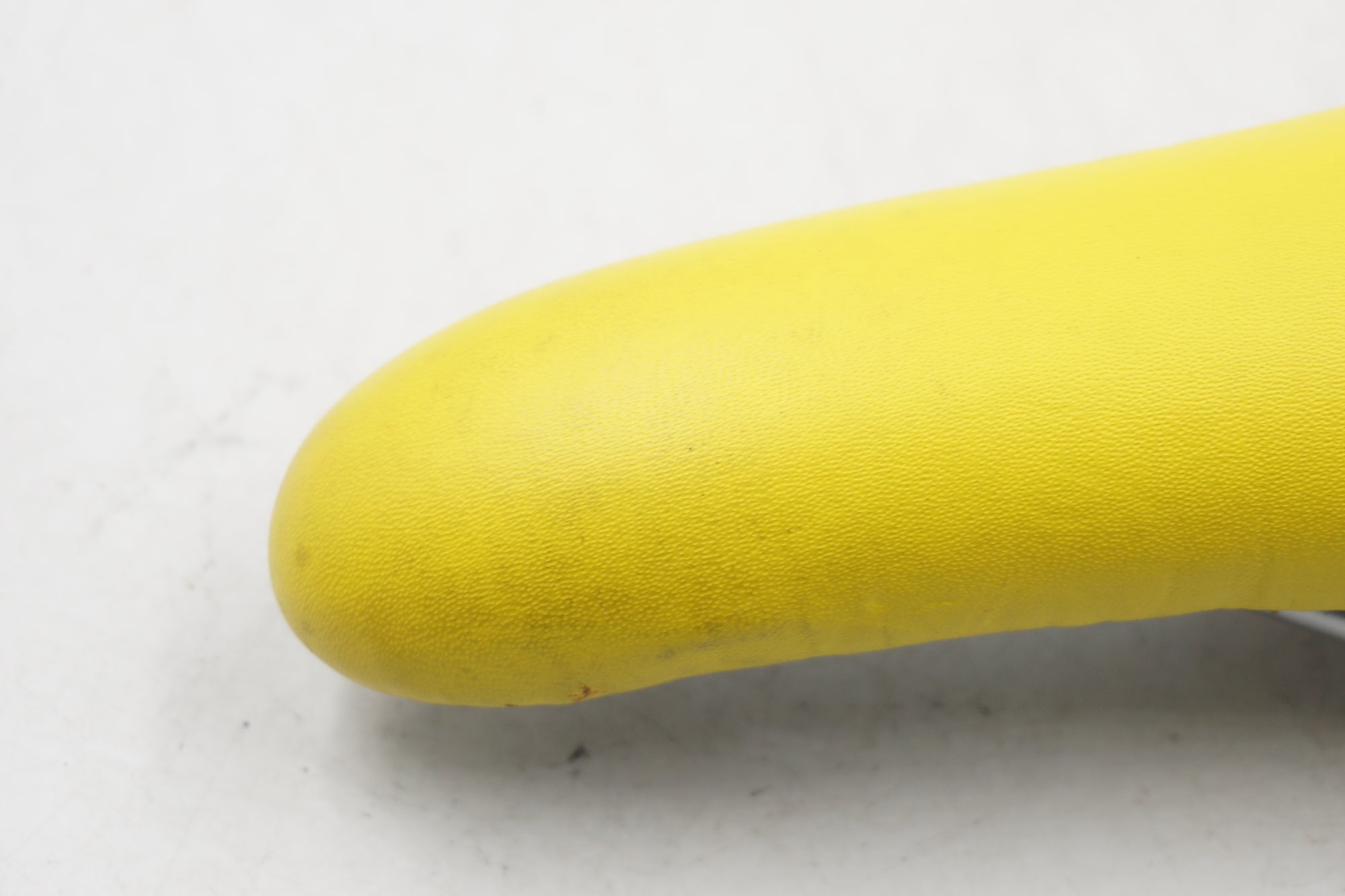 DIXNA 「ディズナ」 サドル / 奈良店