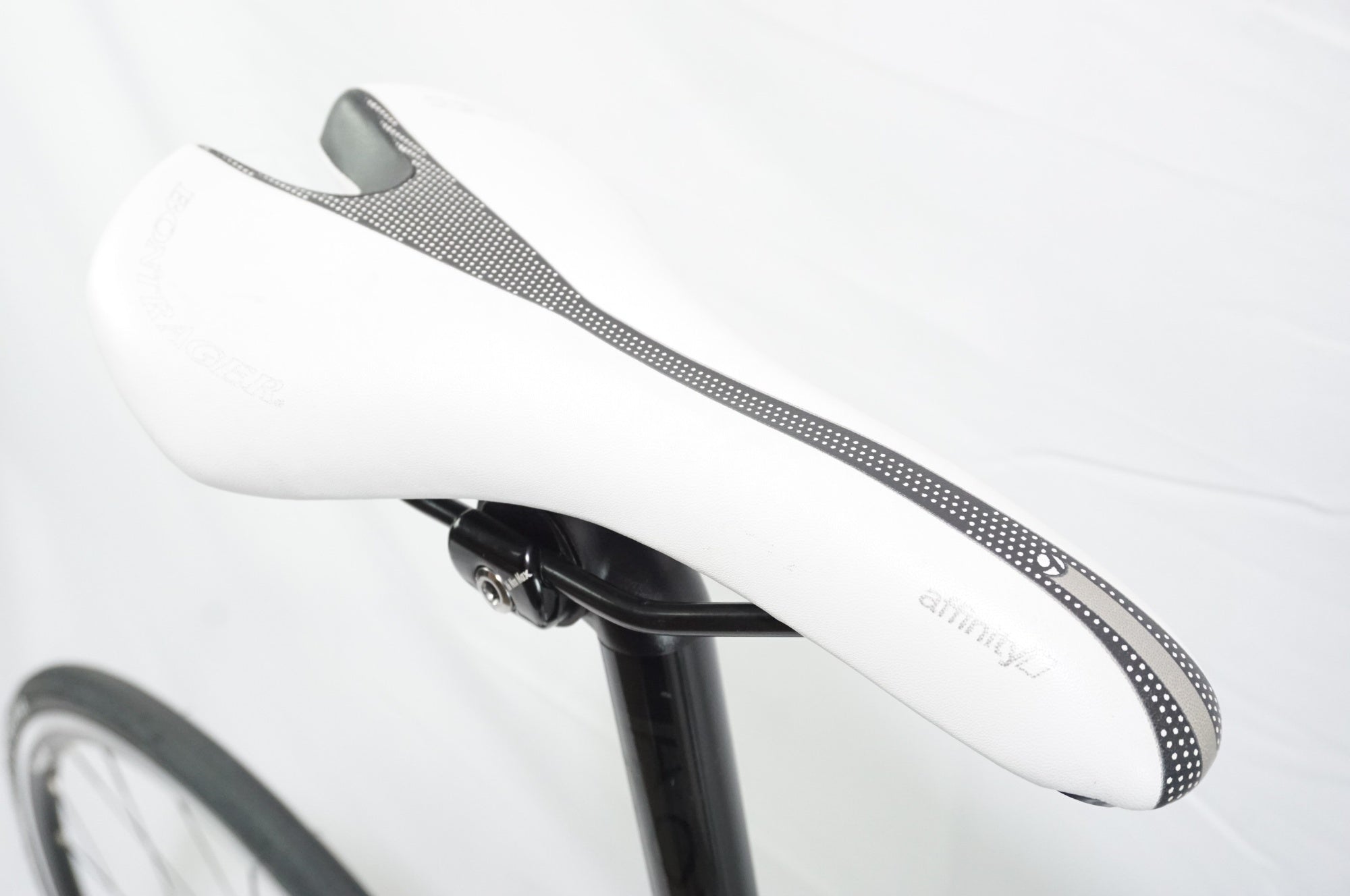 TREK 「トレック」 MADONE 4.5 2012年モデル ロードバイク / 中
