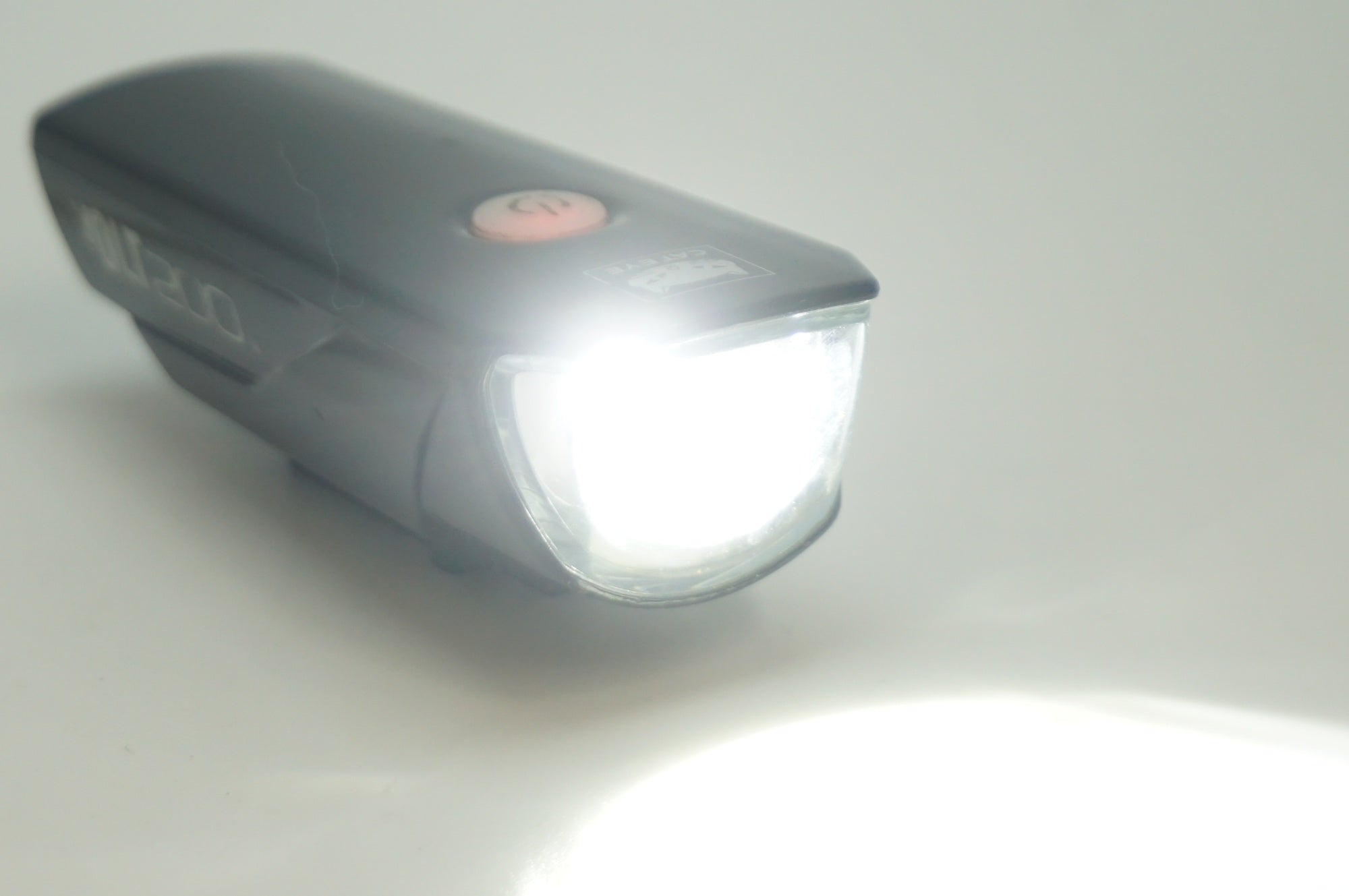 CATEYE 「キャットアイ」 VOLT 200 フロントライト / 福岡店