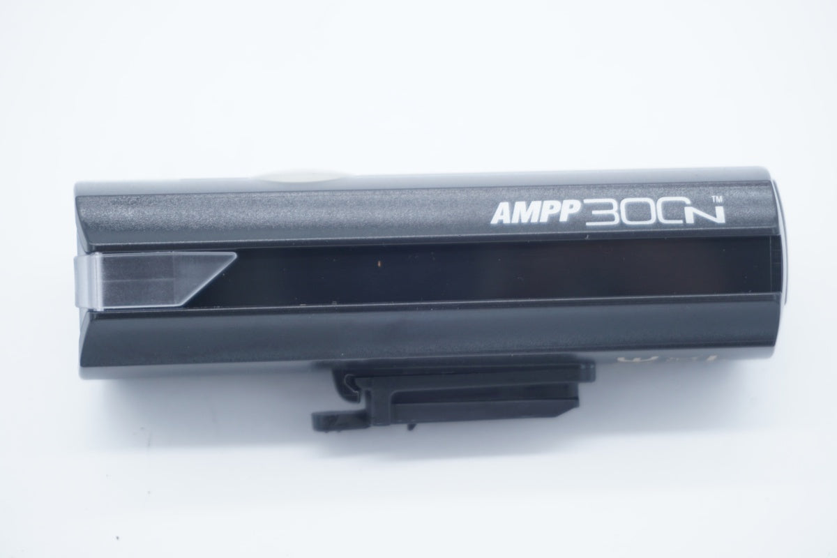 CATEYE 「キャットアイ」 AMPP300 HL-EL083NRC フロントライト / 滋賀大津店