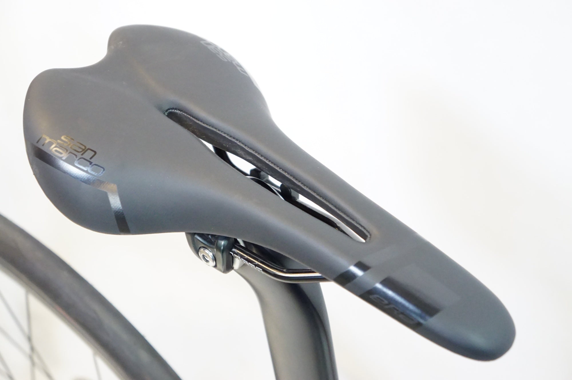 CEEPO 「シーポ」 MAMBA R 105 Di2 2023年モデル ロードバイク / 熊谷本店