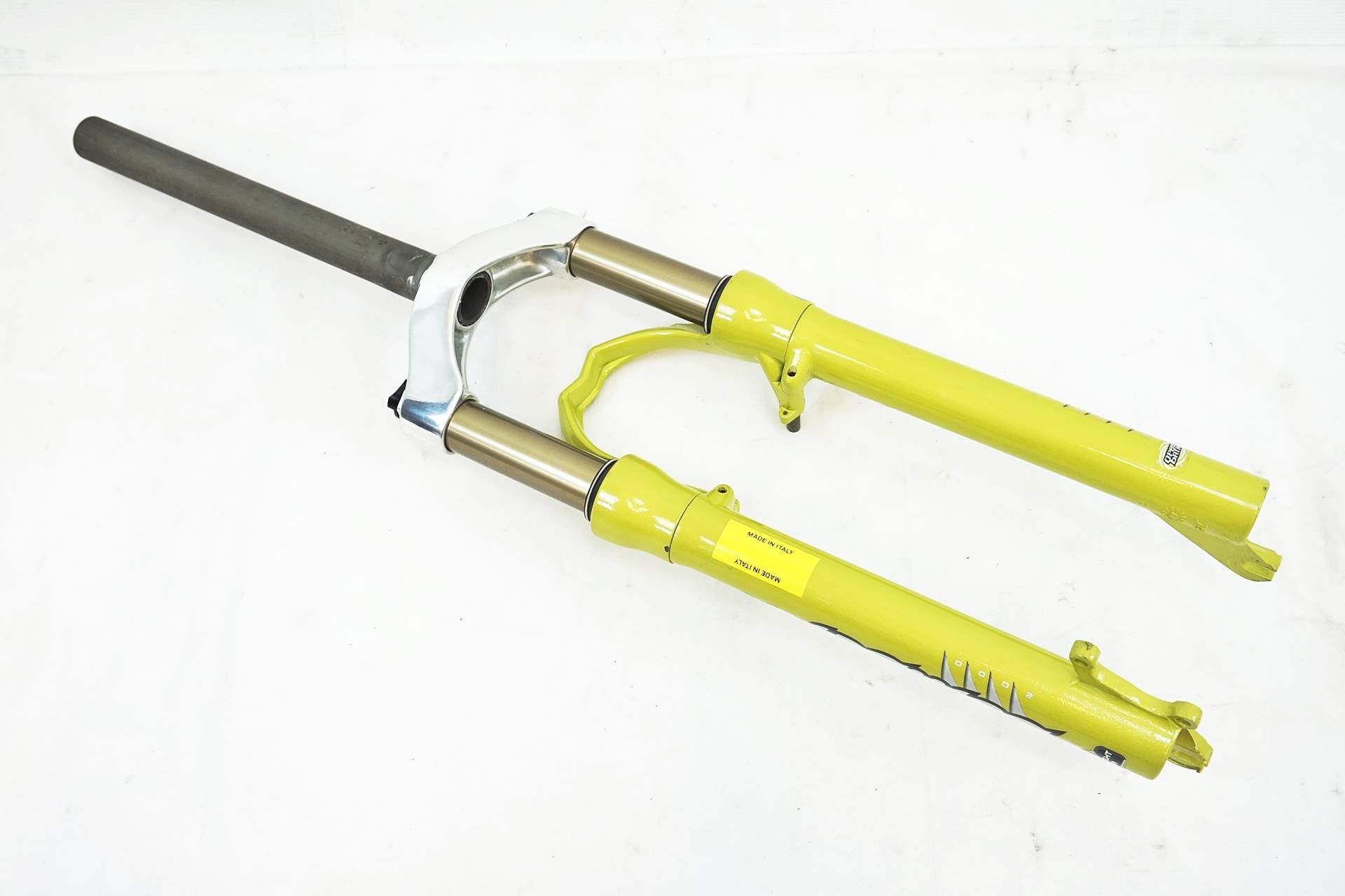 【マルゾッキ Marzocchi】Bomber2004 サスペンションフォーク MARZOCCHI 「マルゾッキ」 BOMBER Z4 Φ28.6 26インチ