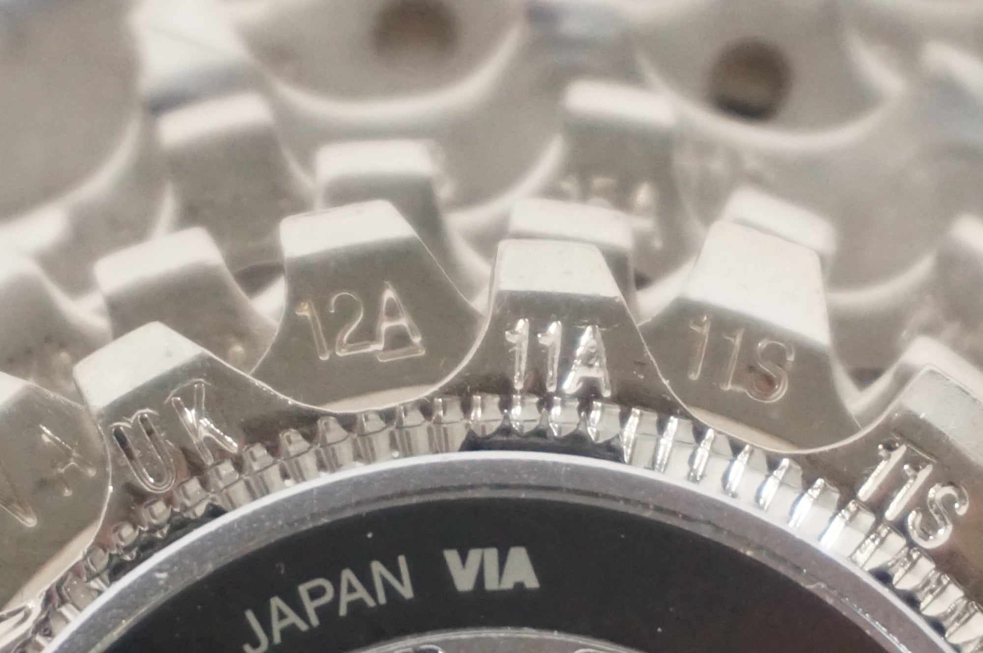 SHIMANO 「シマノ」 105 CS-R7000 11-30T スプロケット / AKIBA店