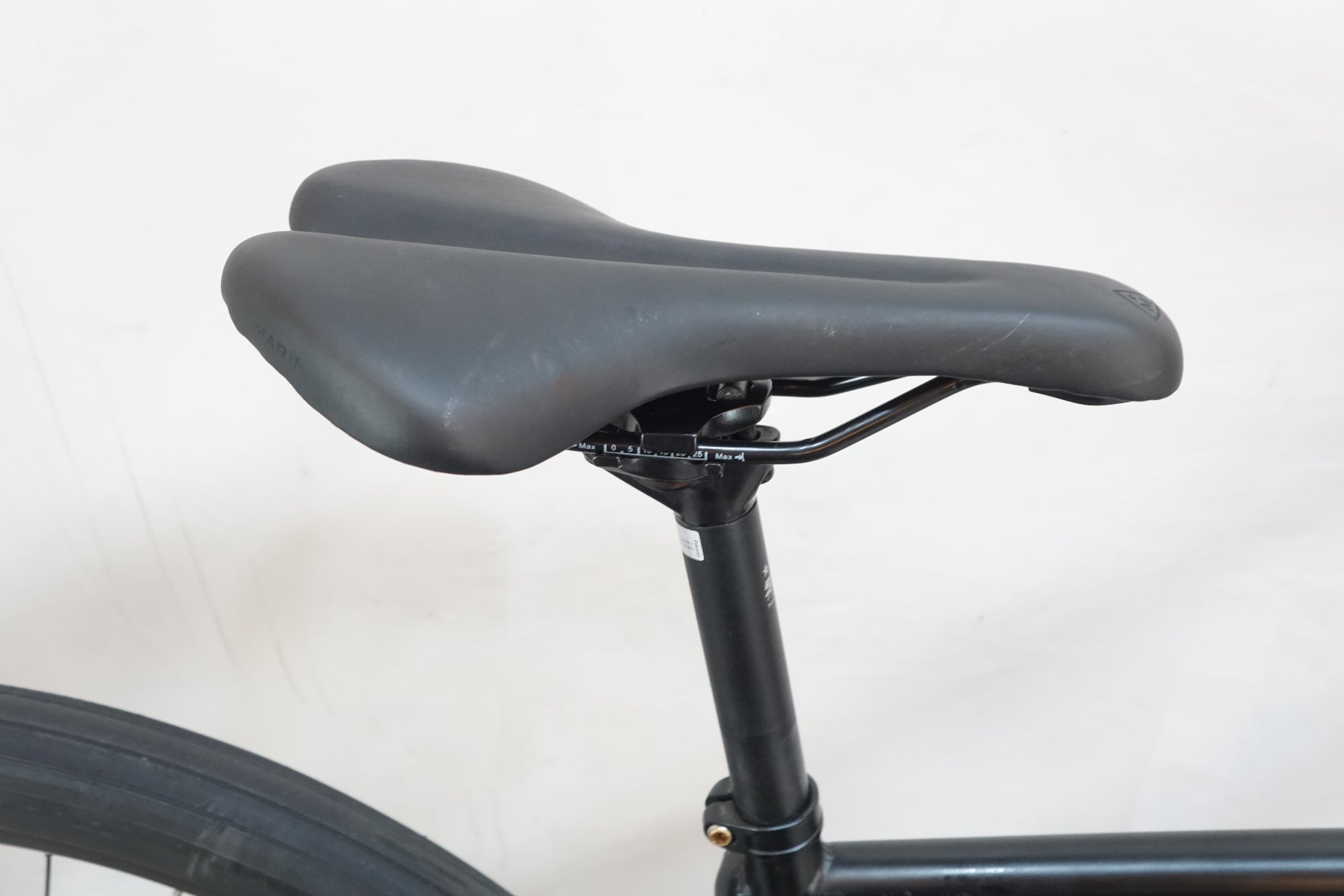 MARIN 「マリン」 NICASIO SE BLACK EDITION 2023年モデル クロスバイク / バイチャリ浦和ベース