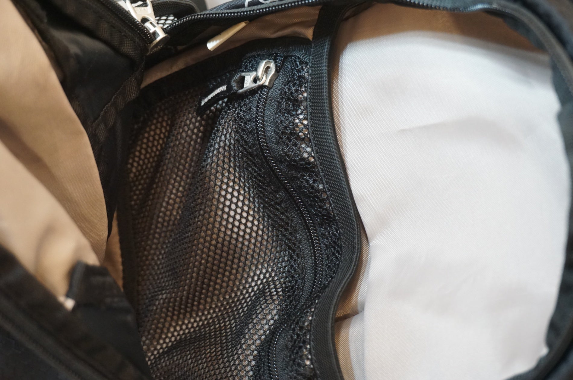 DEUTER 「ドイター」 RACE バッグパック / 浦和ベース