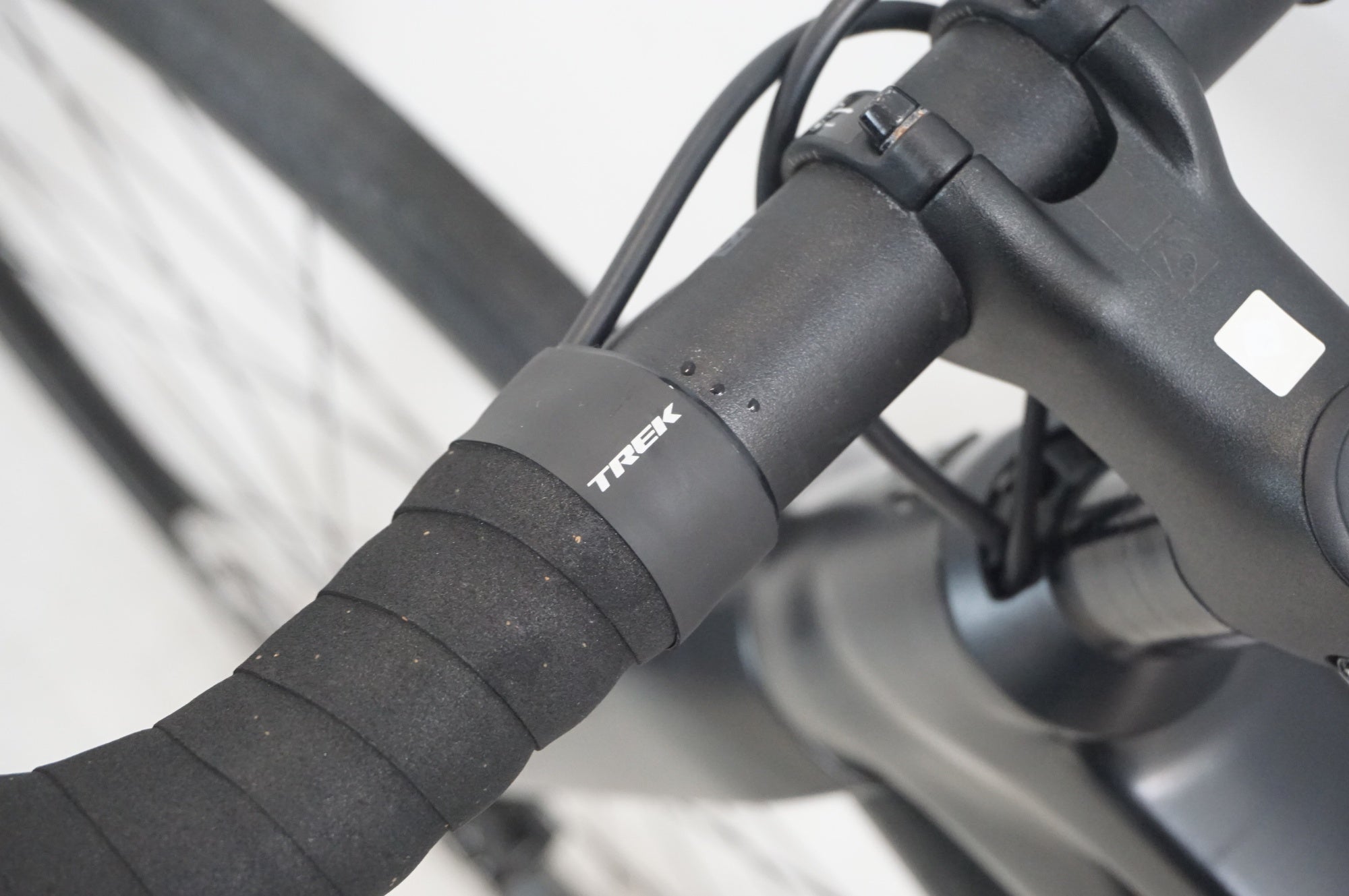 TREK EMONDA ALR5 DISC 11S カーボンハンドルバー 中古 TREK