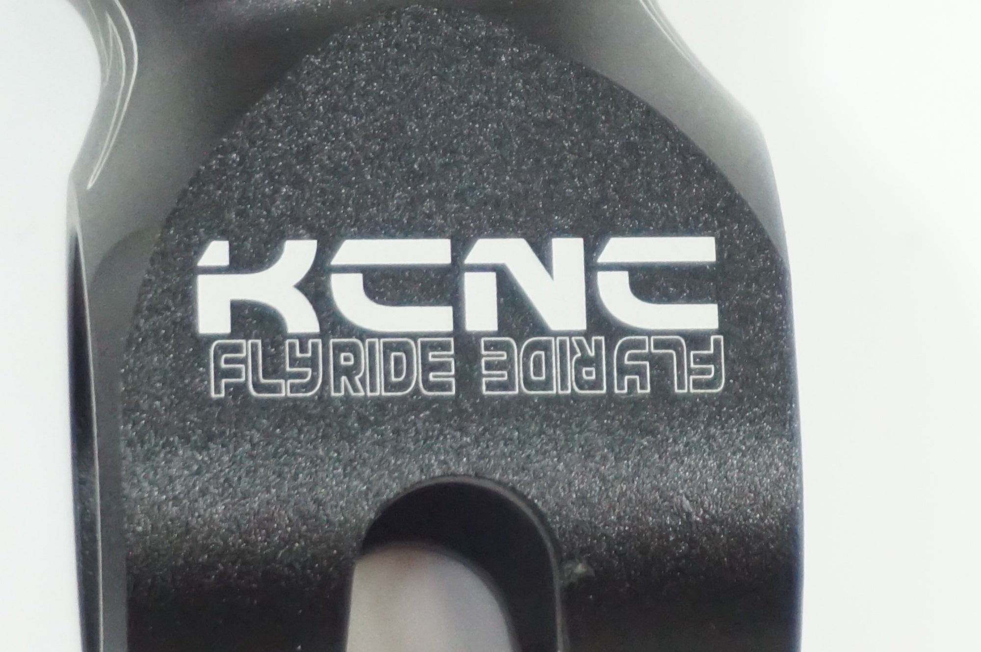 KCNC 「ケーシーエヌシー」 FLYRIDE Φ31.8 50mm ステム / 世田谷店