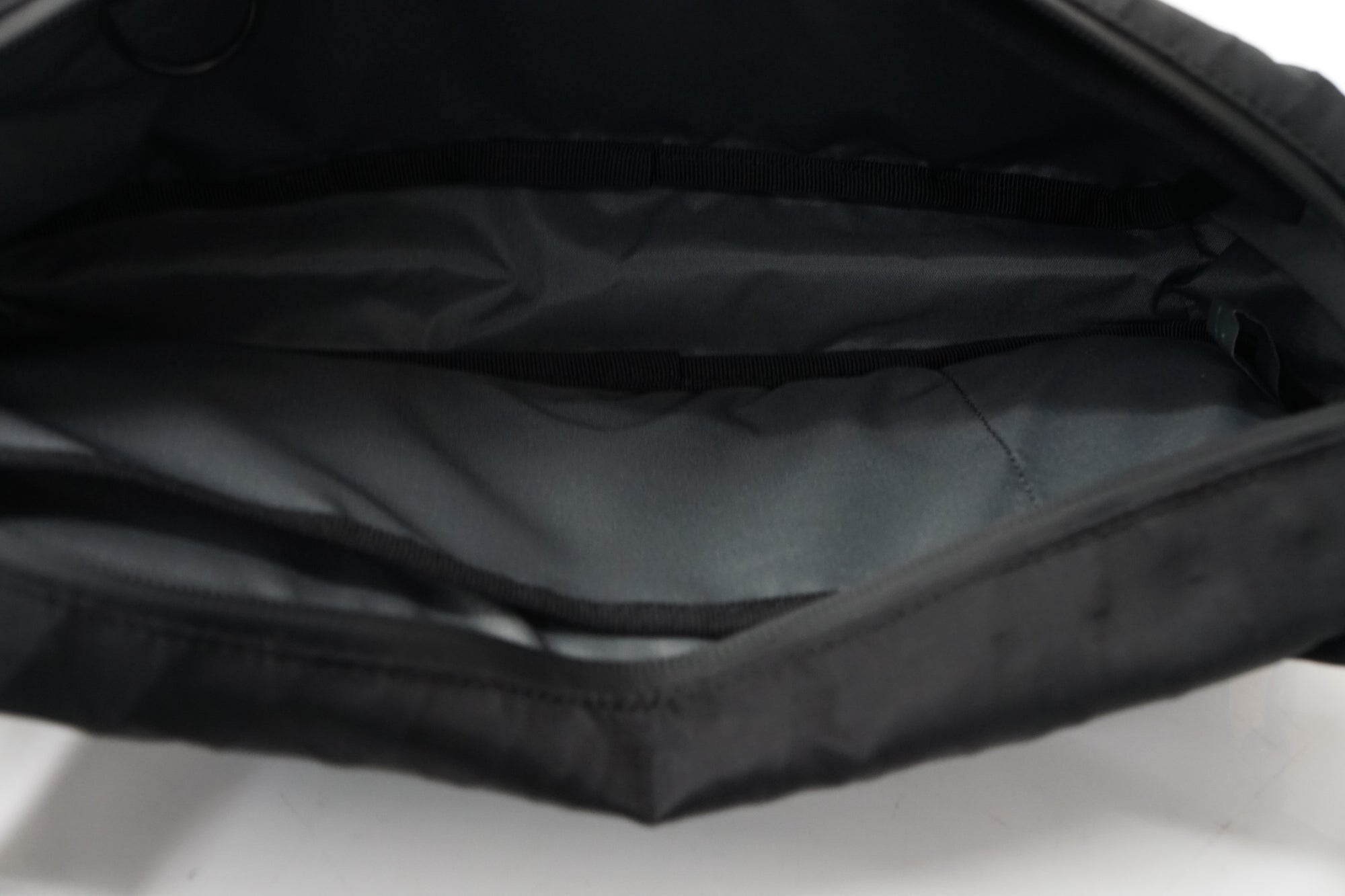 CHROME 「クローム」 MINI KADET SLING BAG ボディバッグ