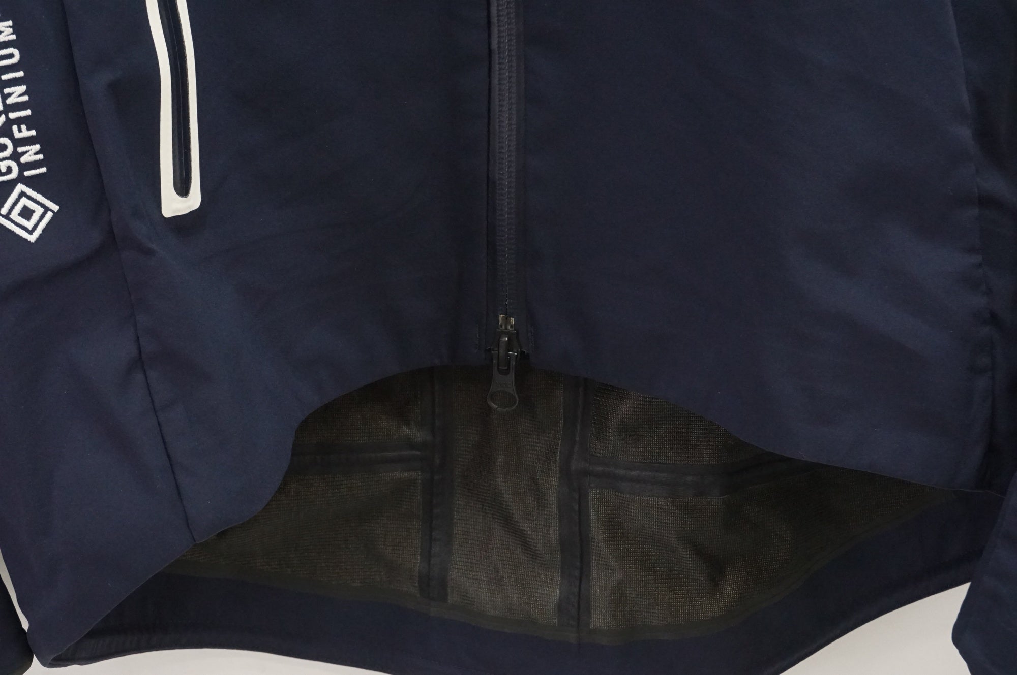 RAPHA 「ラファ」 WOMEN’S CLASSIC GORE-TEX WINTER ジャケット / 大宮店