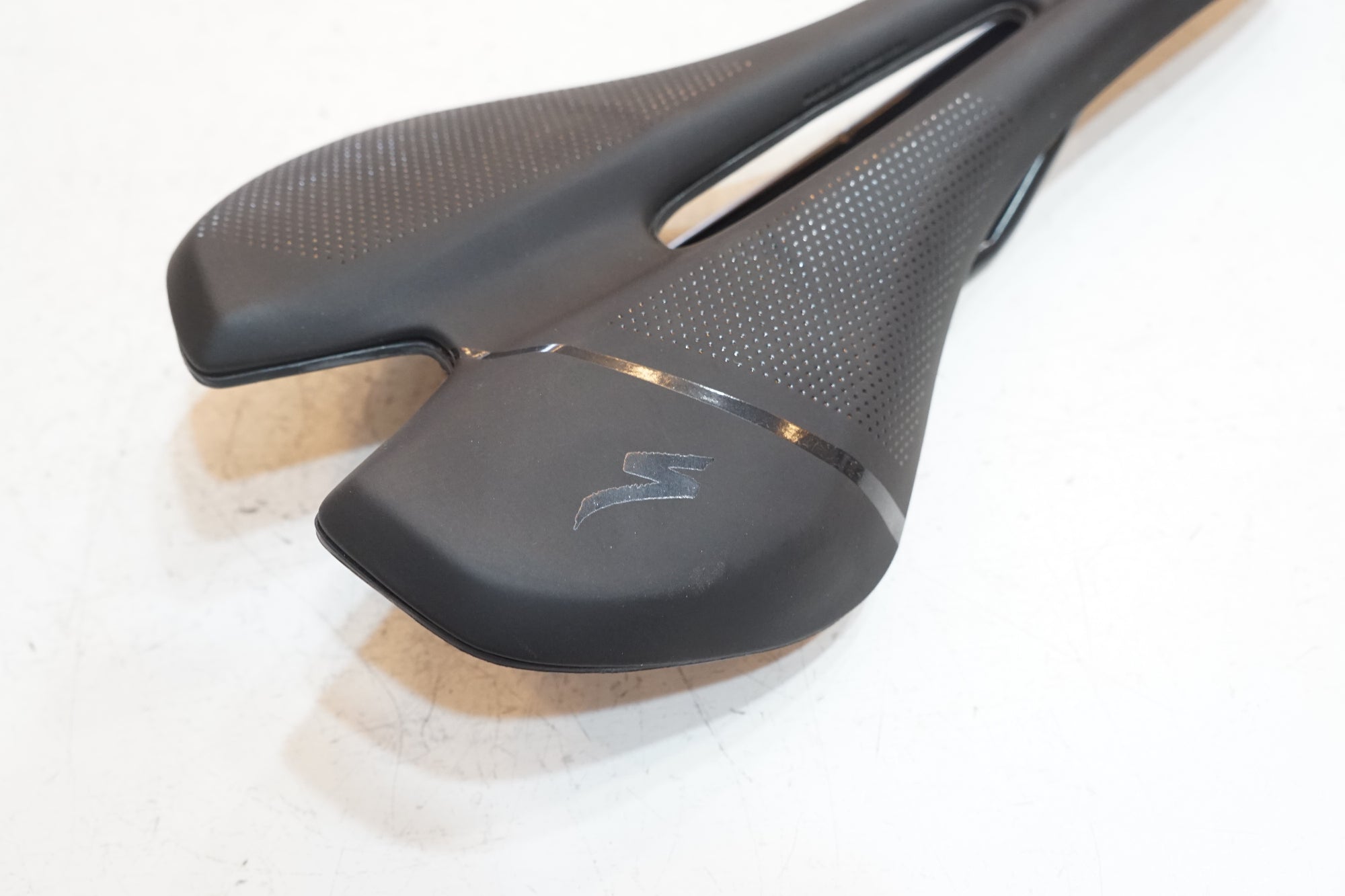 SPECIALIZED 「スペシャライズド」 TOUPÉ COMP GEL 143mm サドル / バイチャリ浦和ベース