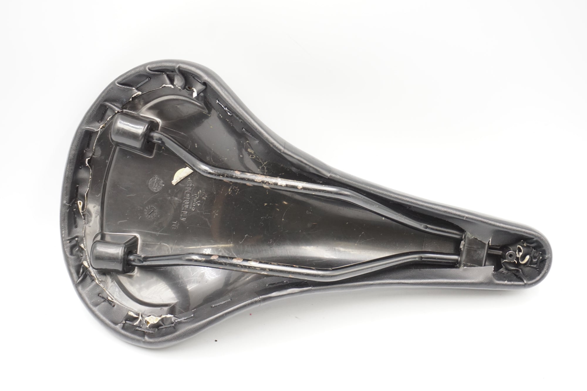 CIONLLI 「シャンリー」 サドル / 奈良店