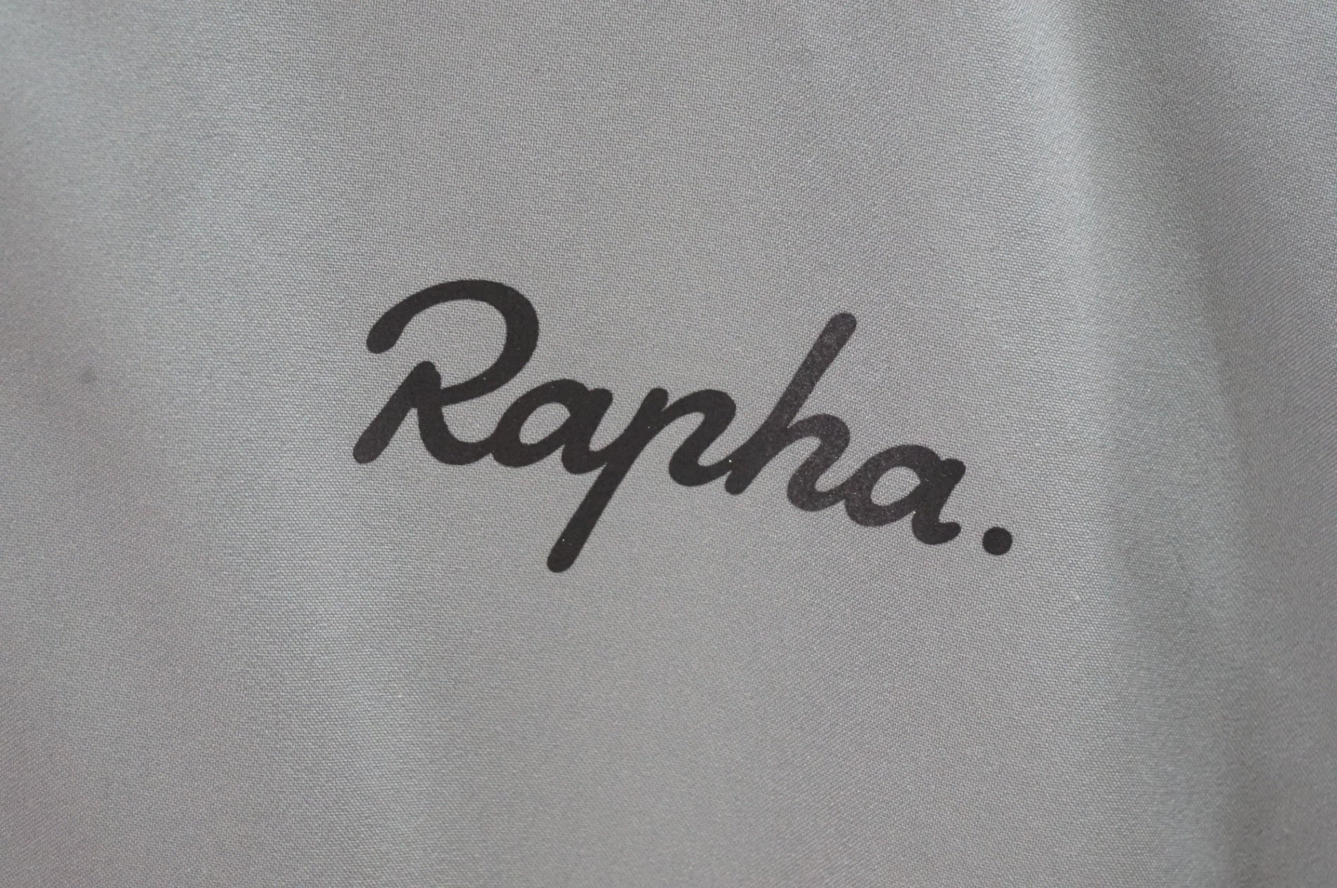 RAPHA 「ラファ」 RCC PRO TEAM RACE CAPE Mサイズ ジャケット / 大宮