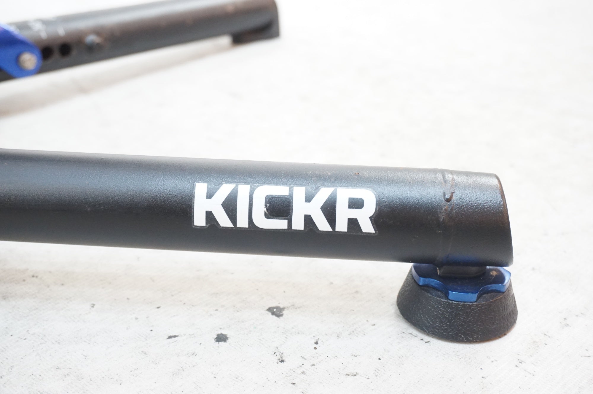WAHOO 「ワフー」 KICKER WF113 スマートトレーナー / 浦和ベース