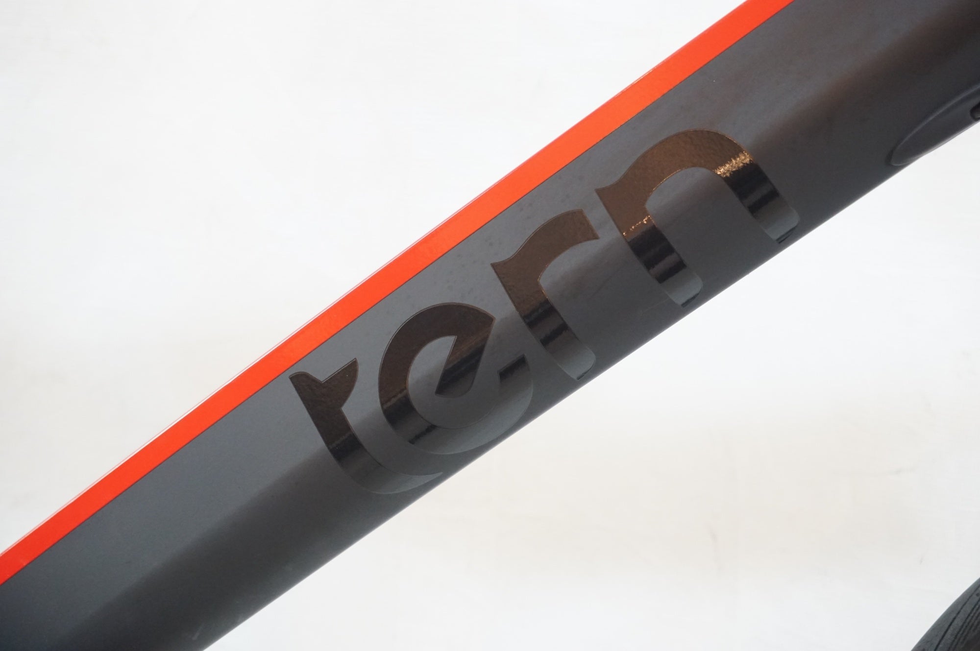 TERN 「ターン」 SURGE PRO DELTA 2019年モデル 20インチ ミニベロ / 浦和ベース