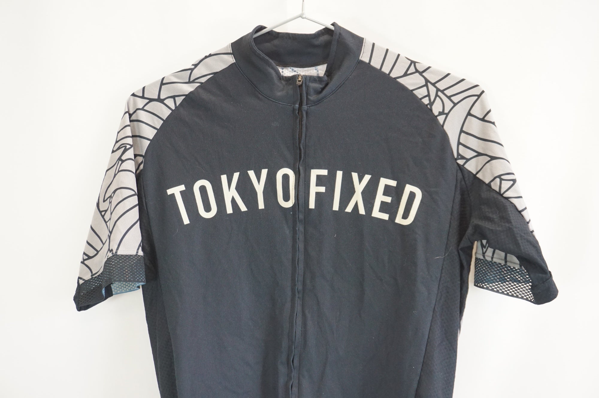 TOKYO FIXED 「トーキョーフィクスド」 上 Sサイズ 下 Lサイズ