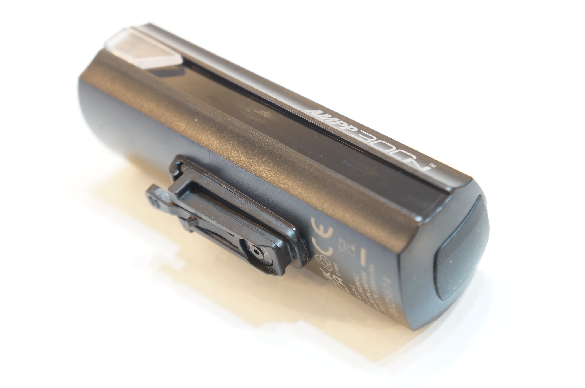 CATEYE 「キャットアイ」 AMPP300 フロントライト / バイチャリ浦和ベース