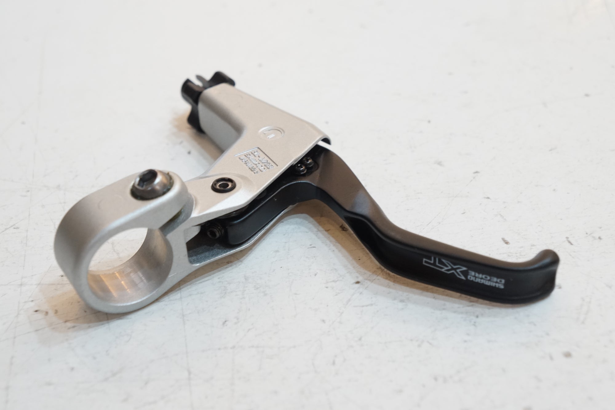 SHIMANO シマノ XT BL-M739 ブレーキレバー 美USED品 SHIMANO 「シマノ」 DEORE XT BL-M739 ブレーキレバー