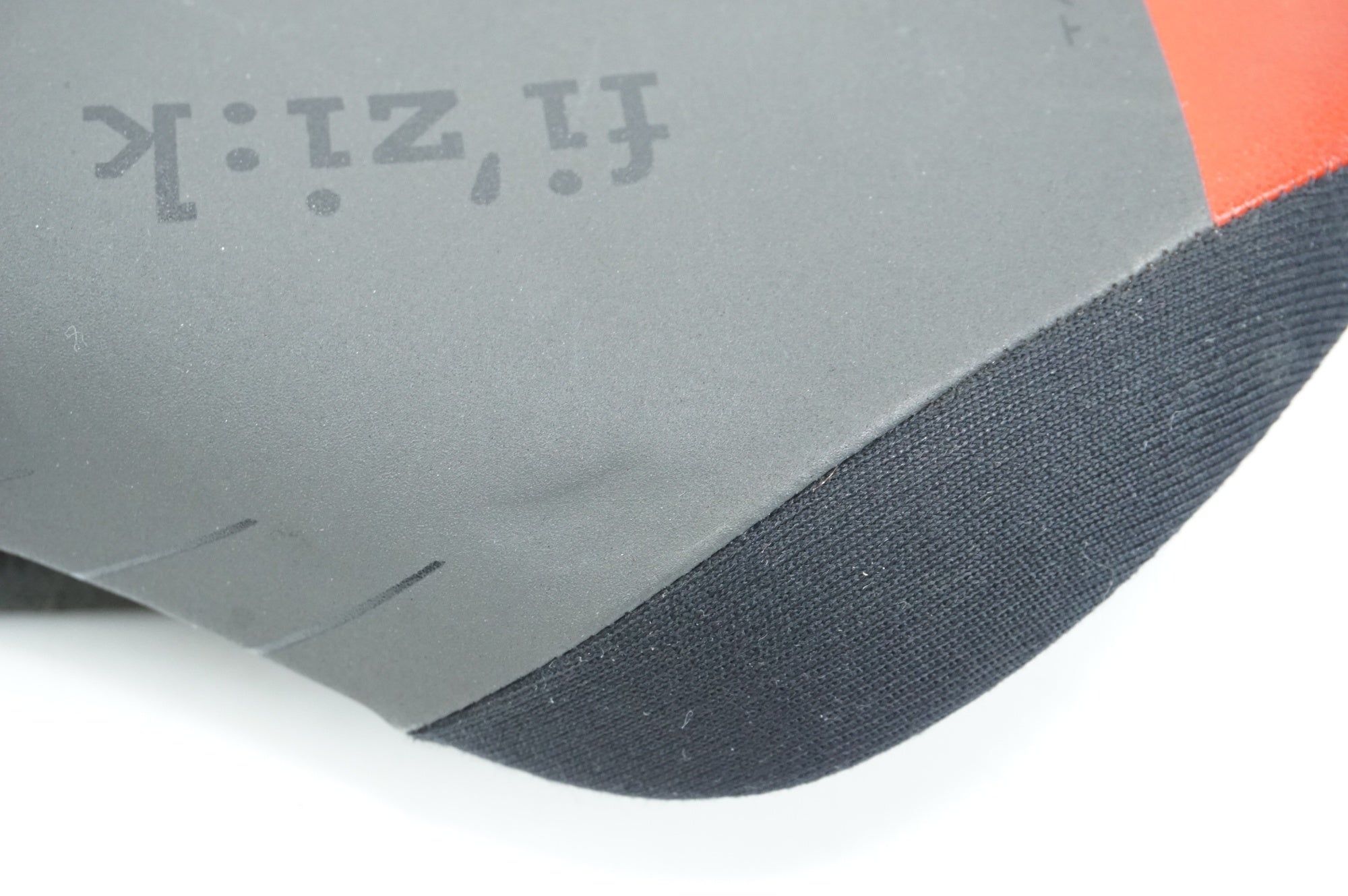 FIZIK 「フィジーク」 GOBI M3 サドル / 中目黒店