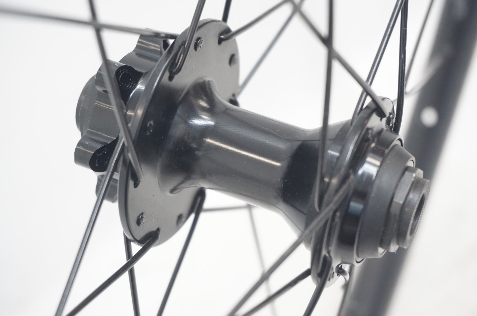 BONTRAGER 「ボントレガー」 AFFINITY TLR DISC シマノ11速 ホイールセット / 福岡店