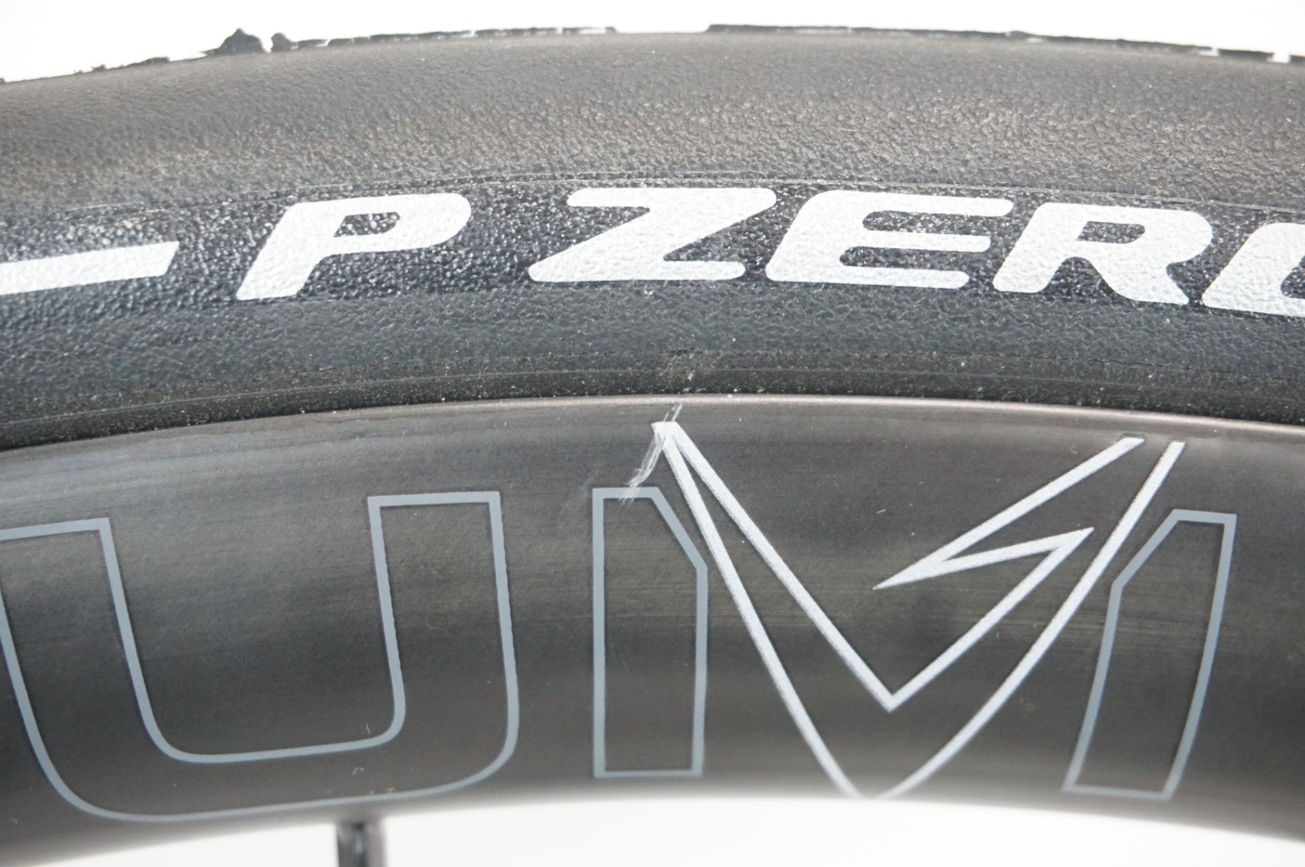 VELOMANN 「ベロマン」 PALLADIUM CL DISC TUBELESS SHIMANO 11s