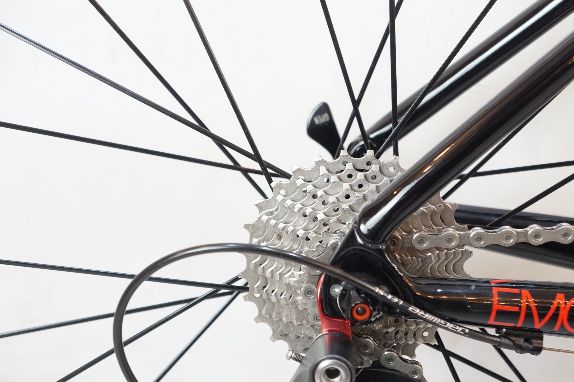 TREK 「トレック」 EMONDA S6 2015年モデル ロードバイク / バイチャリ浦和ベース