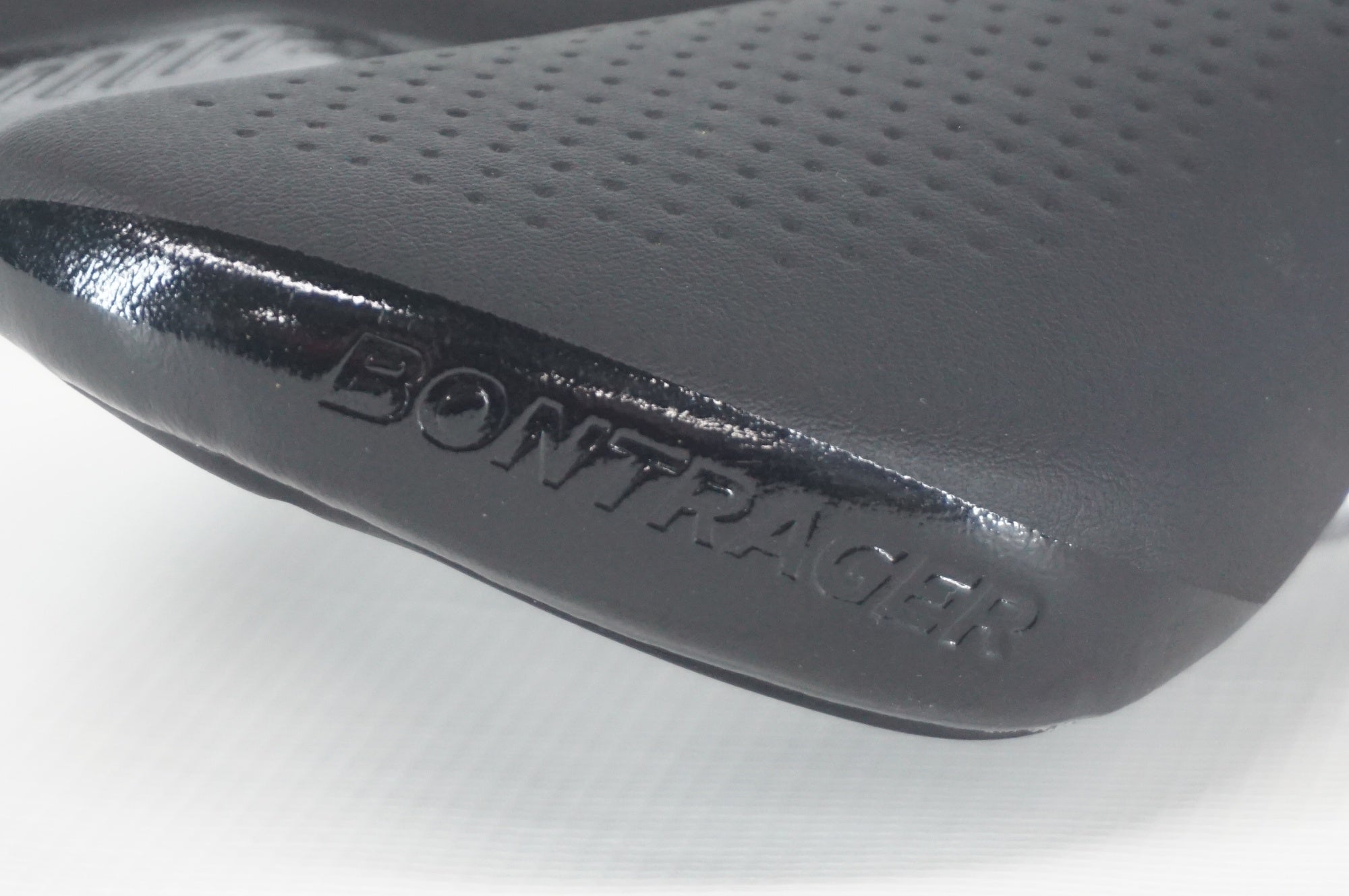 BONTRAGER 「ボントレガー」 MONTROSE COMP サドル / 阪急塚口店