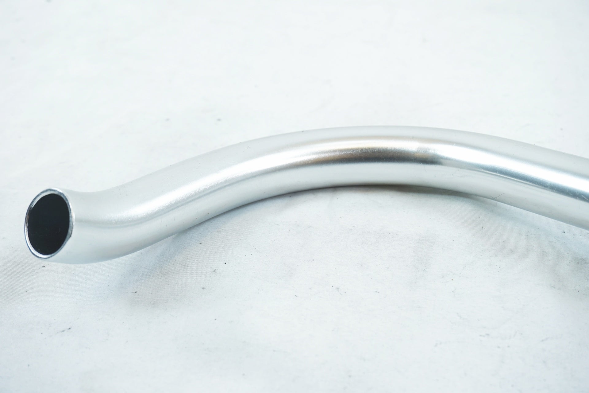 NITTO 「ニットー」 RB-010 ブルホーン Φ25.4mm 400mm ハンドル / 有明ガーデン店
