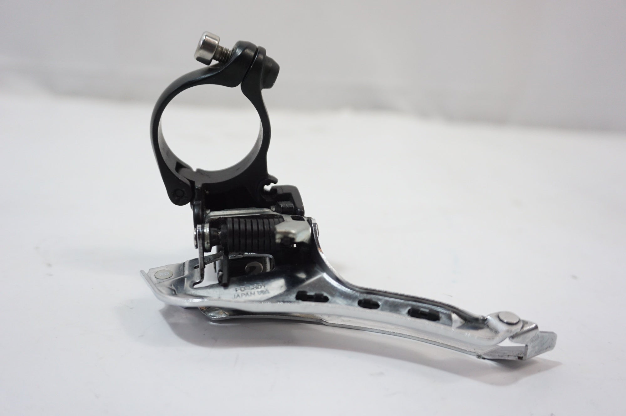 SHIMANO 「シマノ」 105 FD-5801 フロントディレイラー / 世田谷店