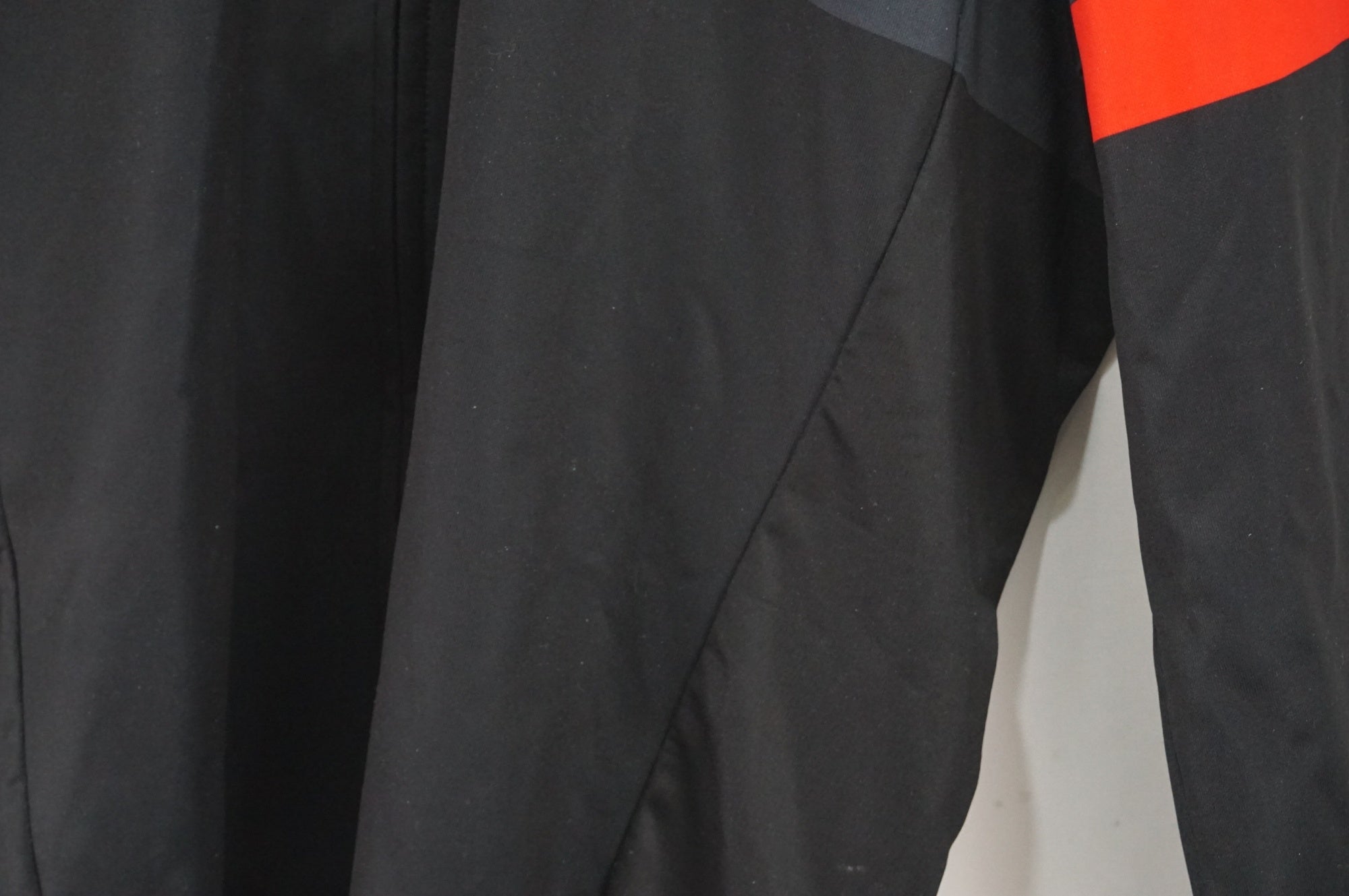 CASTELLI 「カステリ」 XLサイズ ジャージ / 大宮店