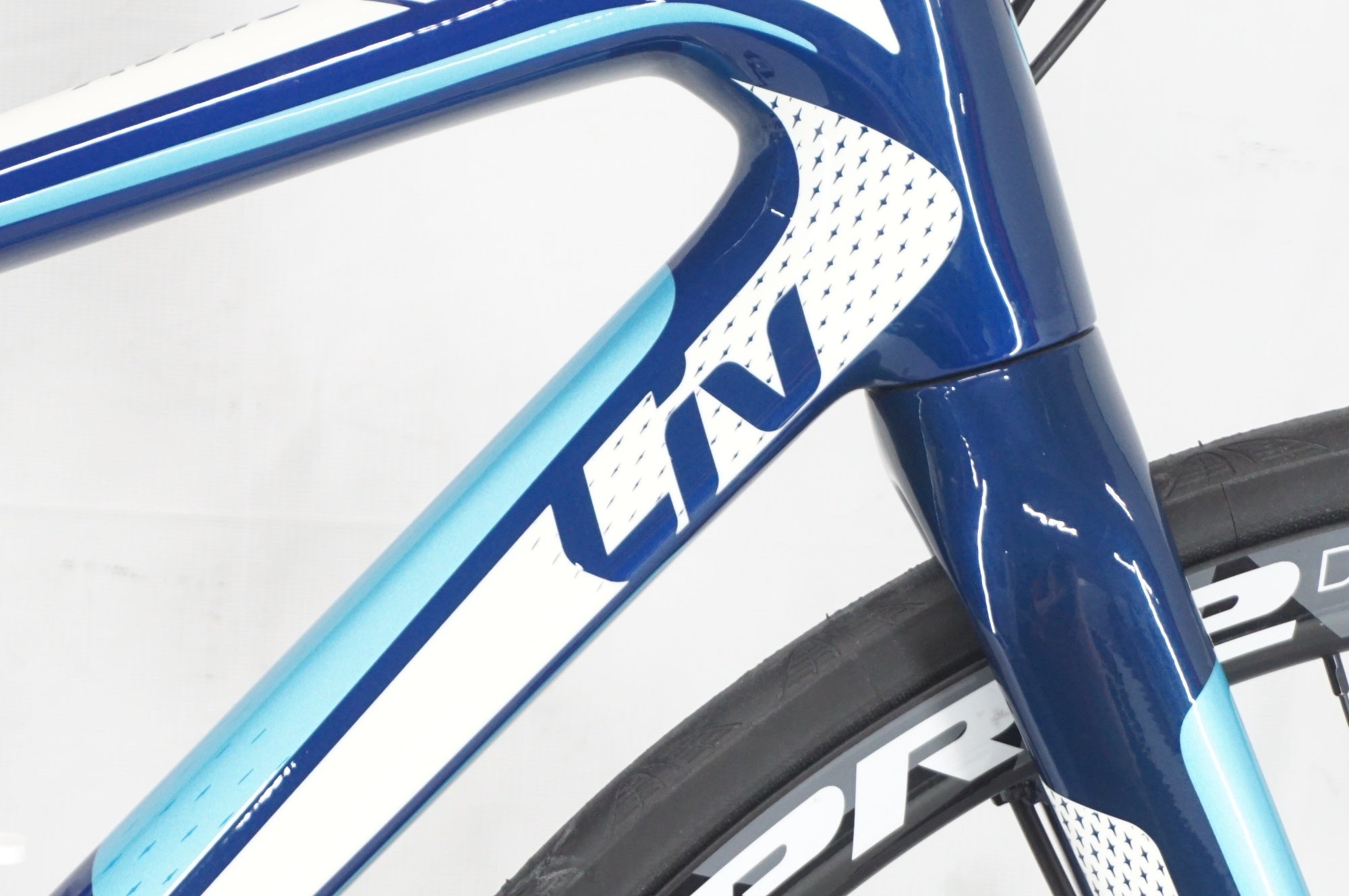 GIANT 「ジャイアント」 LIV AVAIL 2 DISC 2015年モデル ロードバイク