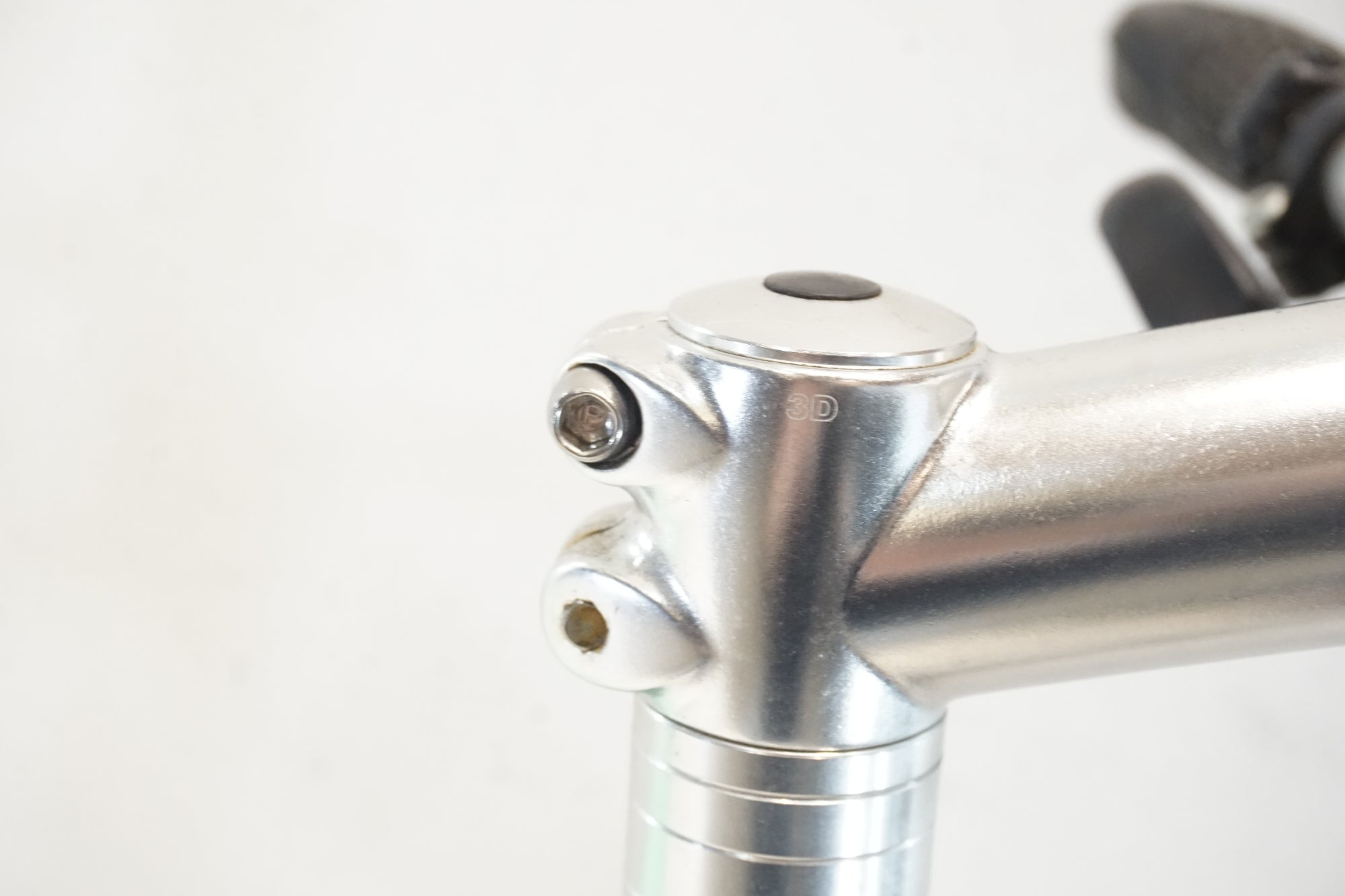 GIANT 「ジャイアント」 LIV ESCAPE R3 W 2024年モデル クロスバイク / 横浜戸塚店