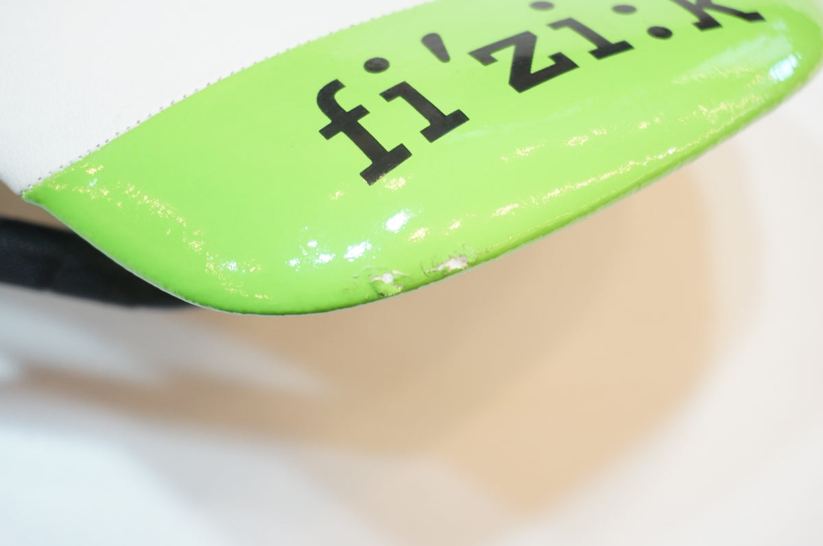 FIZIK 「フィジーク」 ANTARES CARBON BRAIDED サドル / 浦和ベース