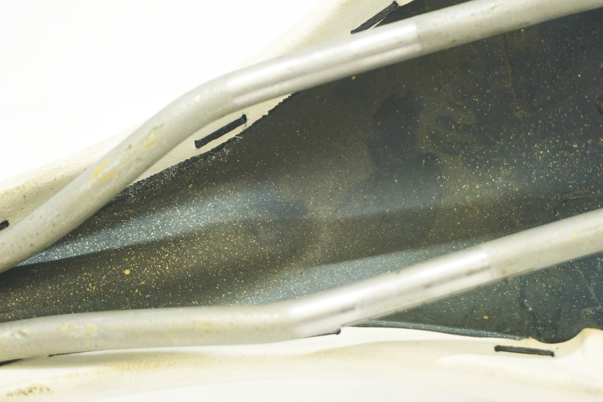 VELO 「ベロ」 KUWAHARA サドル / 大阪美原北インター店