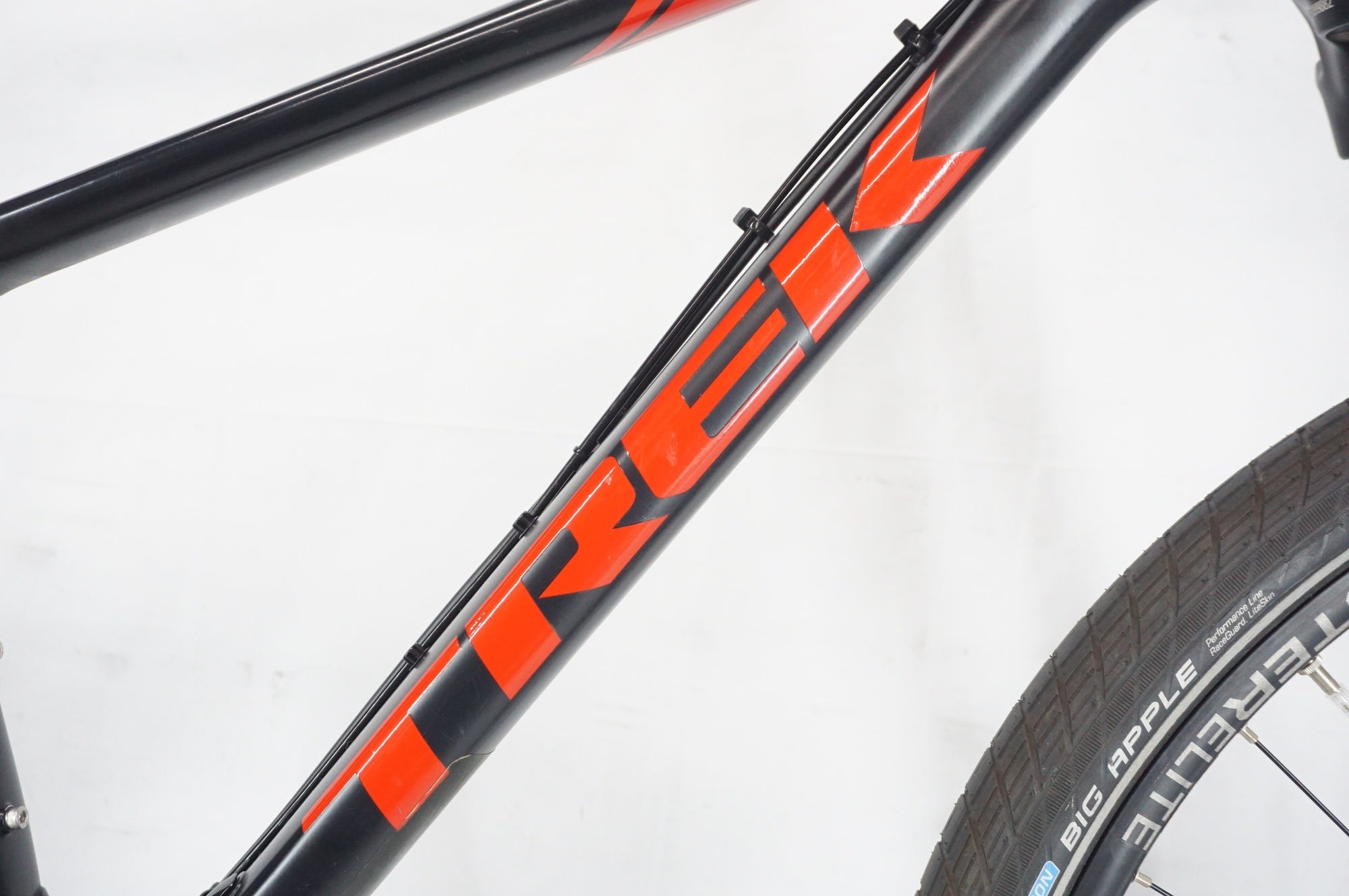 TREK 「トレック」 PROCALIBER8 2018年モデル マウンテンバイク / 阪急塚口店 ITT7YMZ1EWCW TREK 「トレック」 PROCALIBER8 2018年モデル マウンテンバイク / 阪急