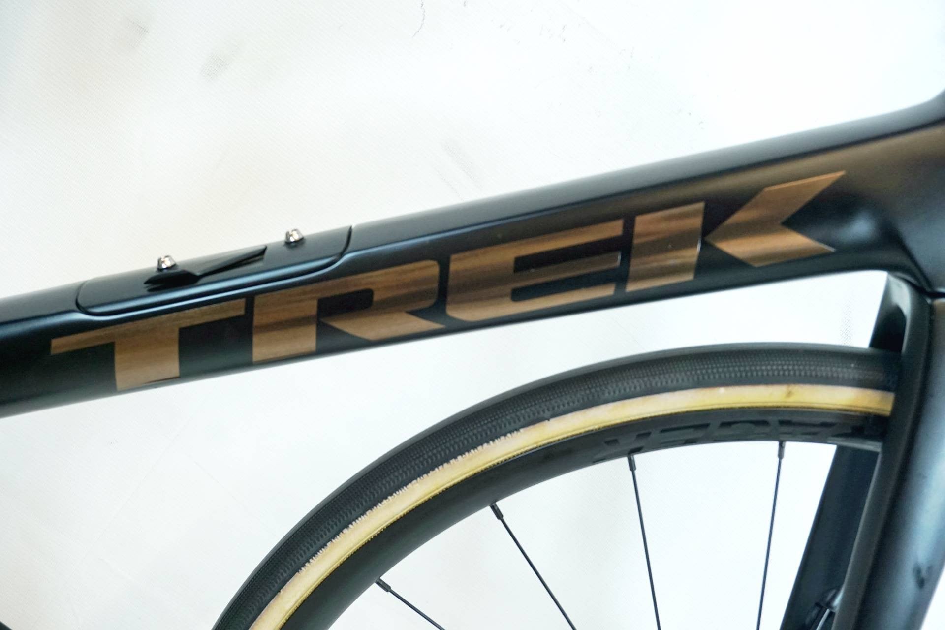 TREK 「トレック」 DOMANE SL 5 GEN 3 2022年モデル ロード