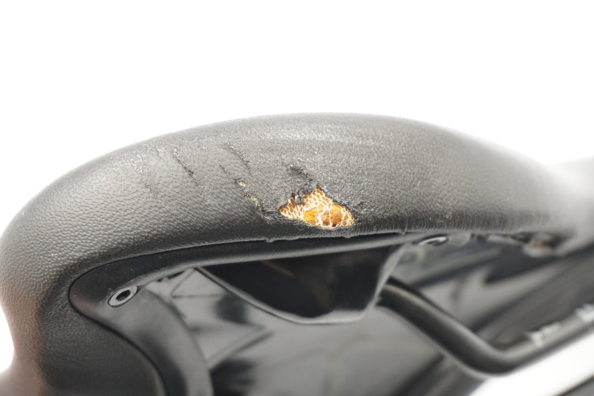 Wilier 「ウィリエール」 サドル / 奈良店