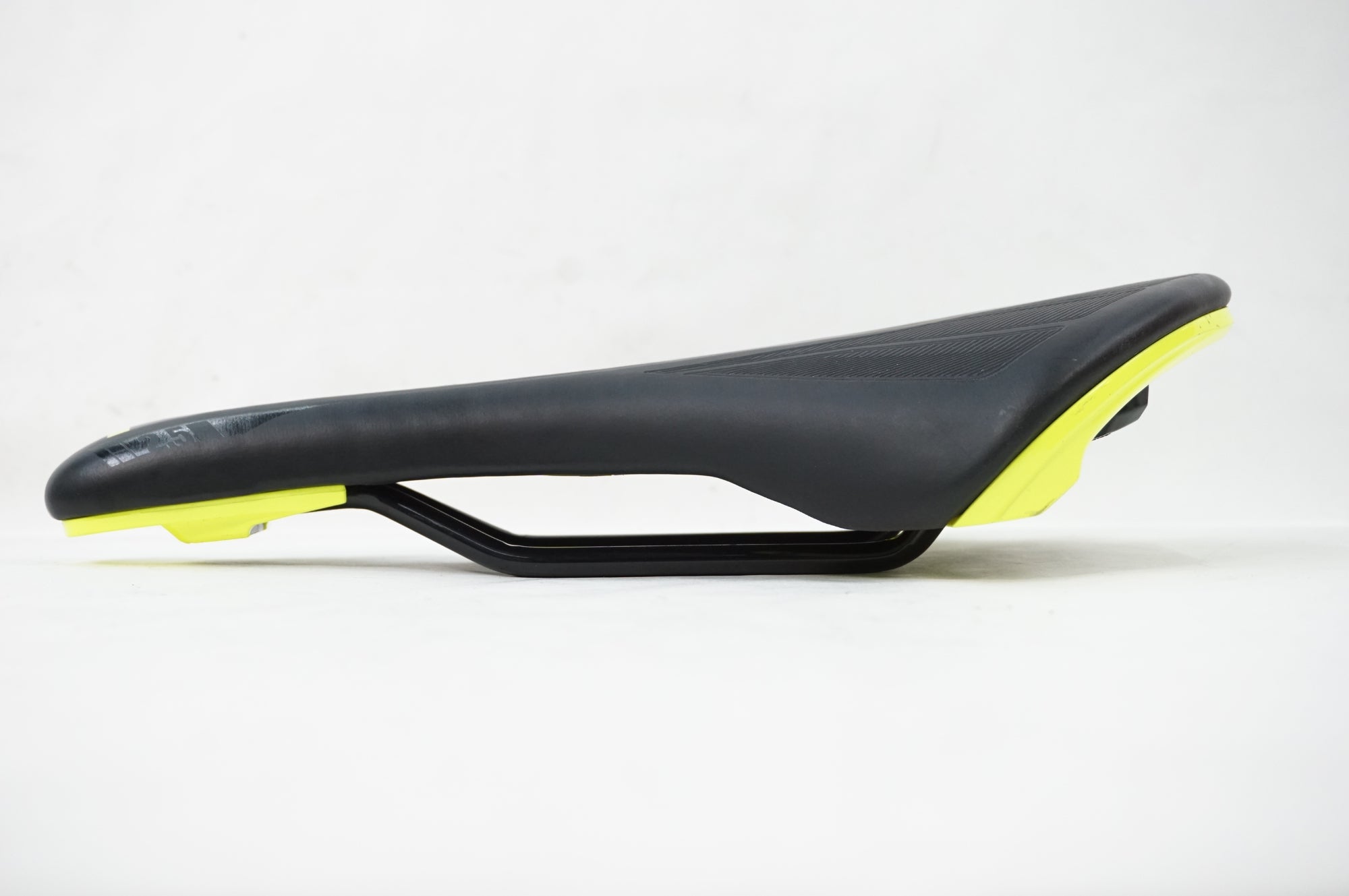 SYNCROS 「シンクロス」 FL2.5 サドル / 川越店