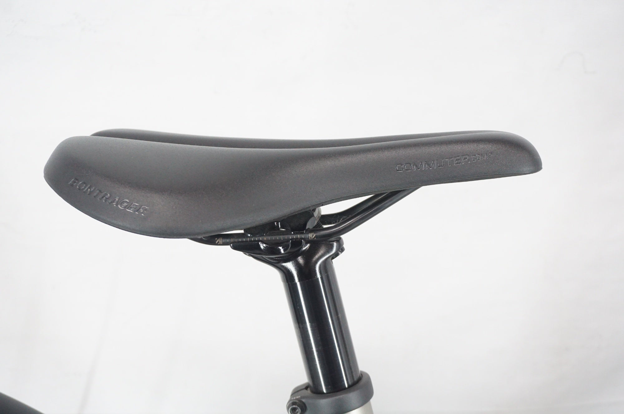 TREK 「トレック」 ALLANT+8 2022年モデル E-BIKE / 阪急塚口店